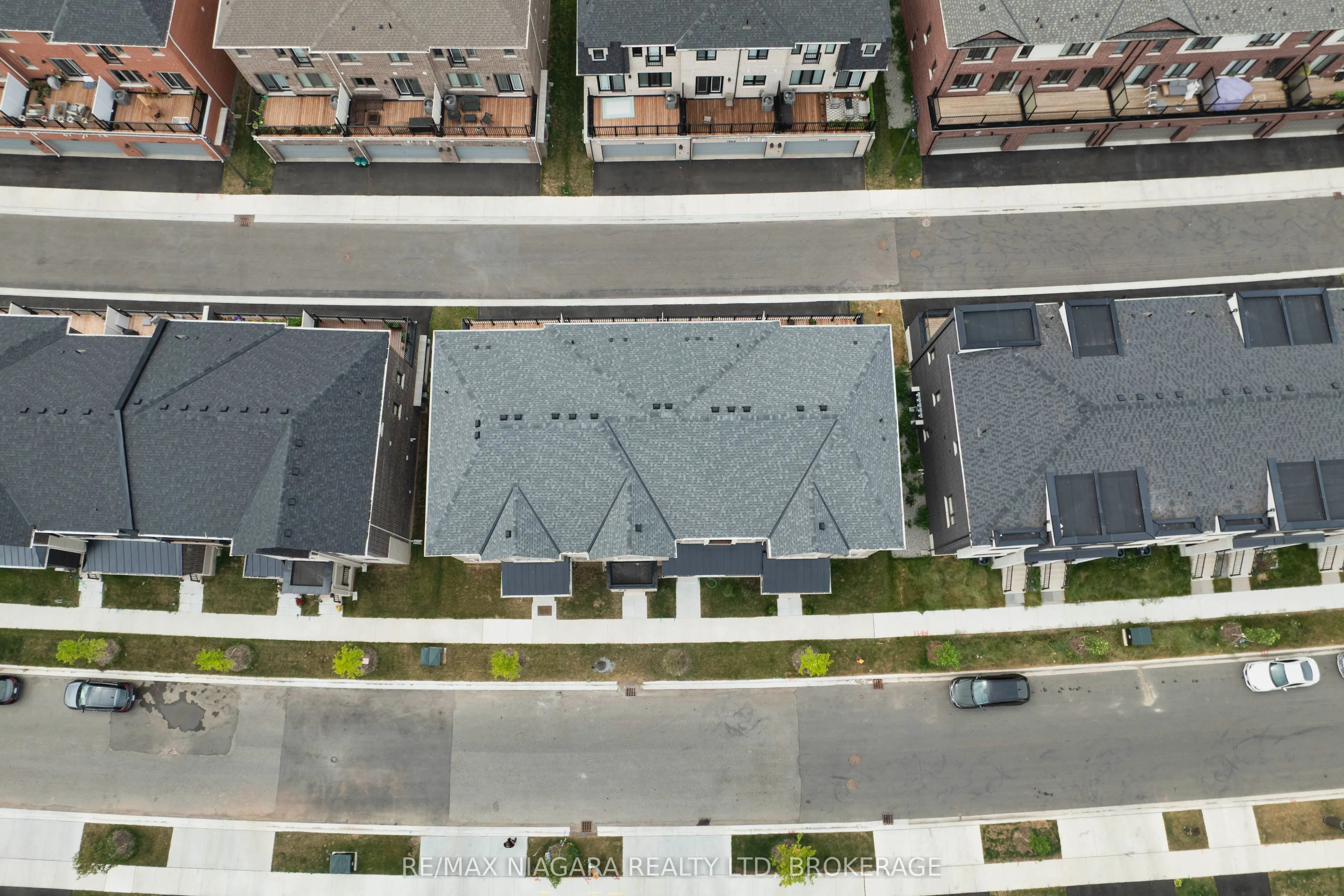 1369 Kobzar Drive