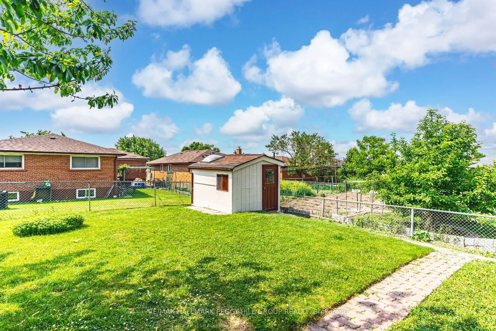 39 Frith Road