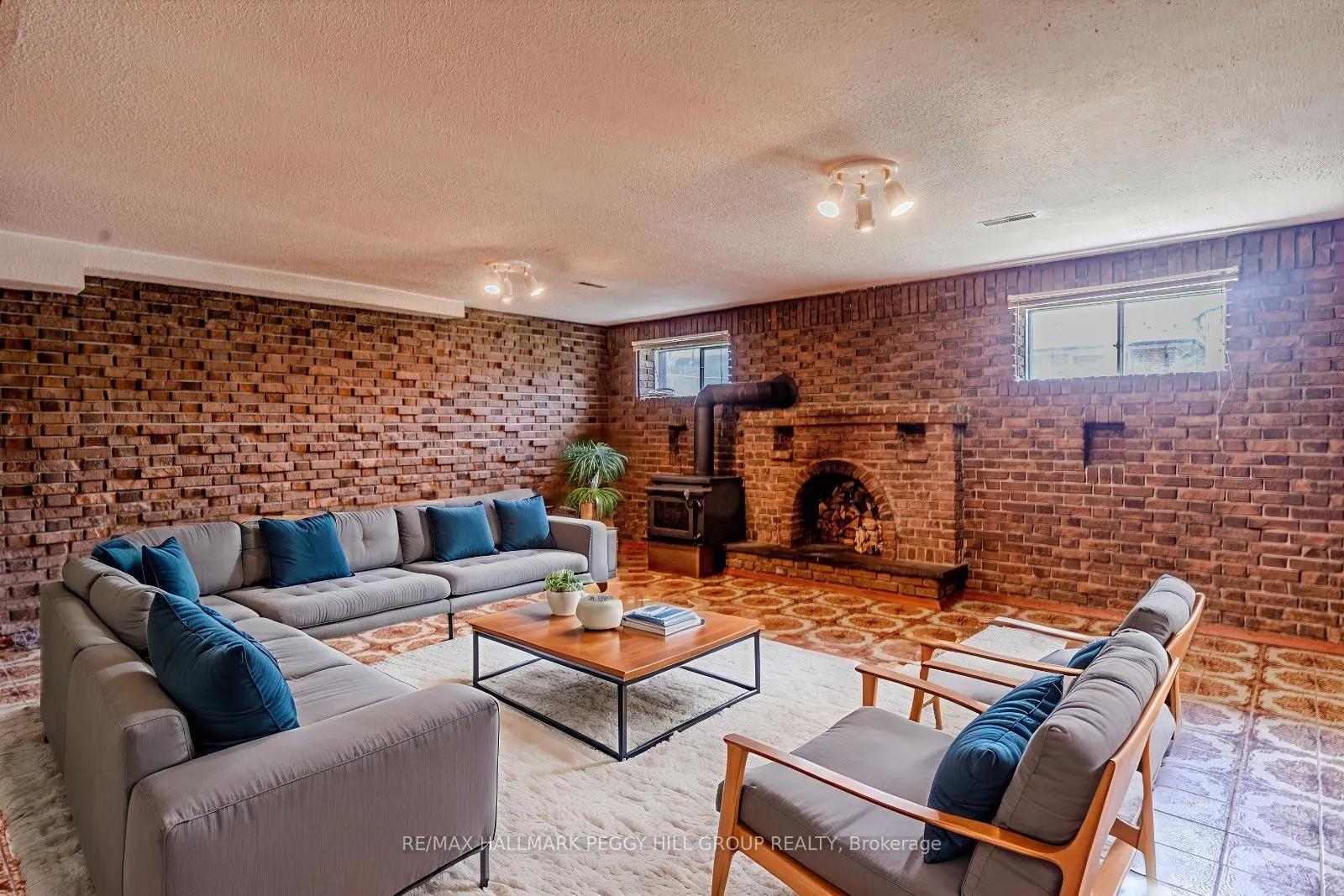 39 Frith Road