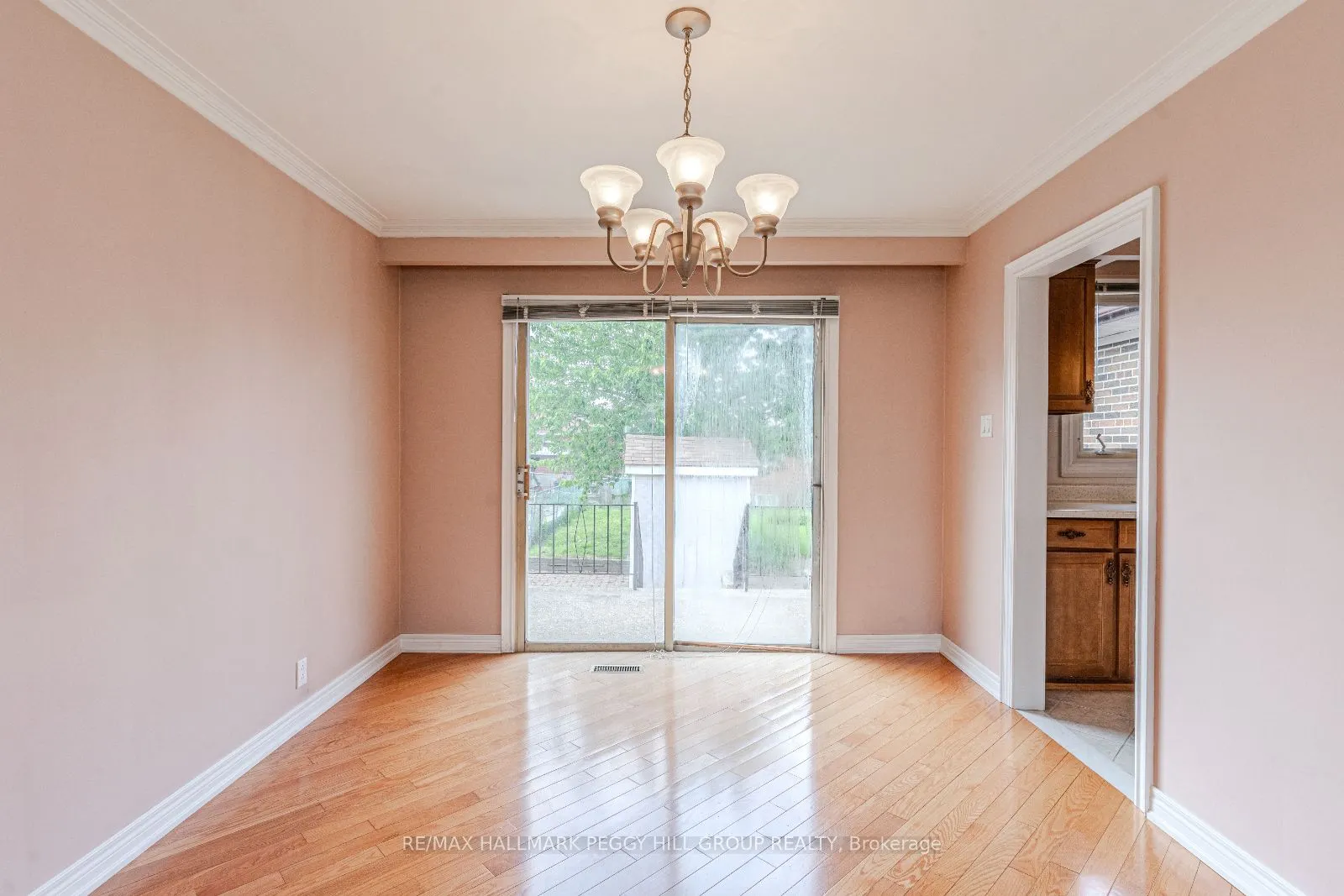 39 Frith Road
