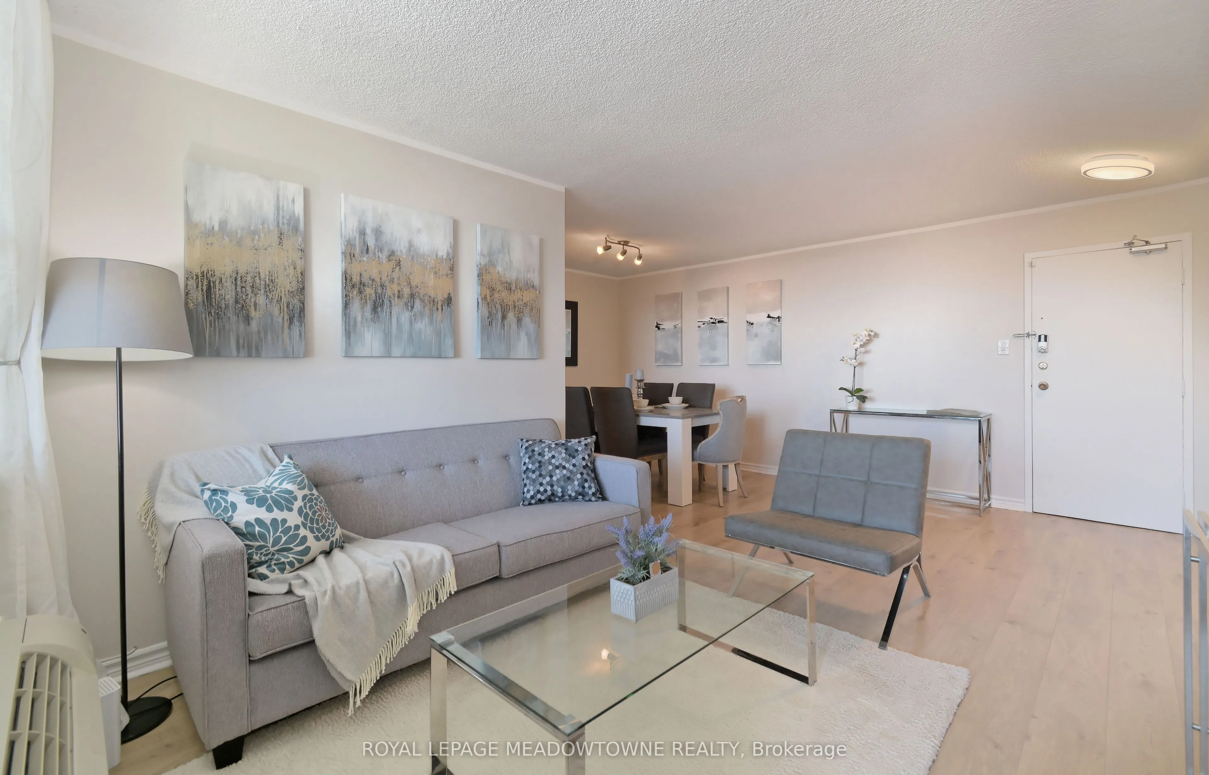 966 Inverhouse Drive, #609