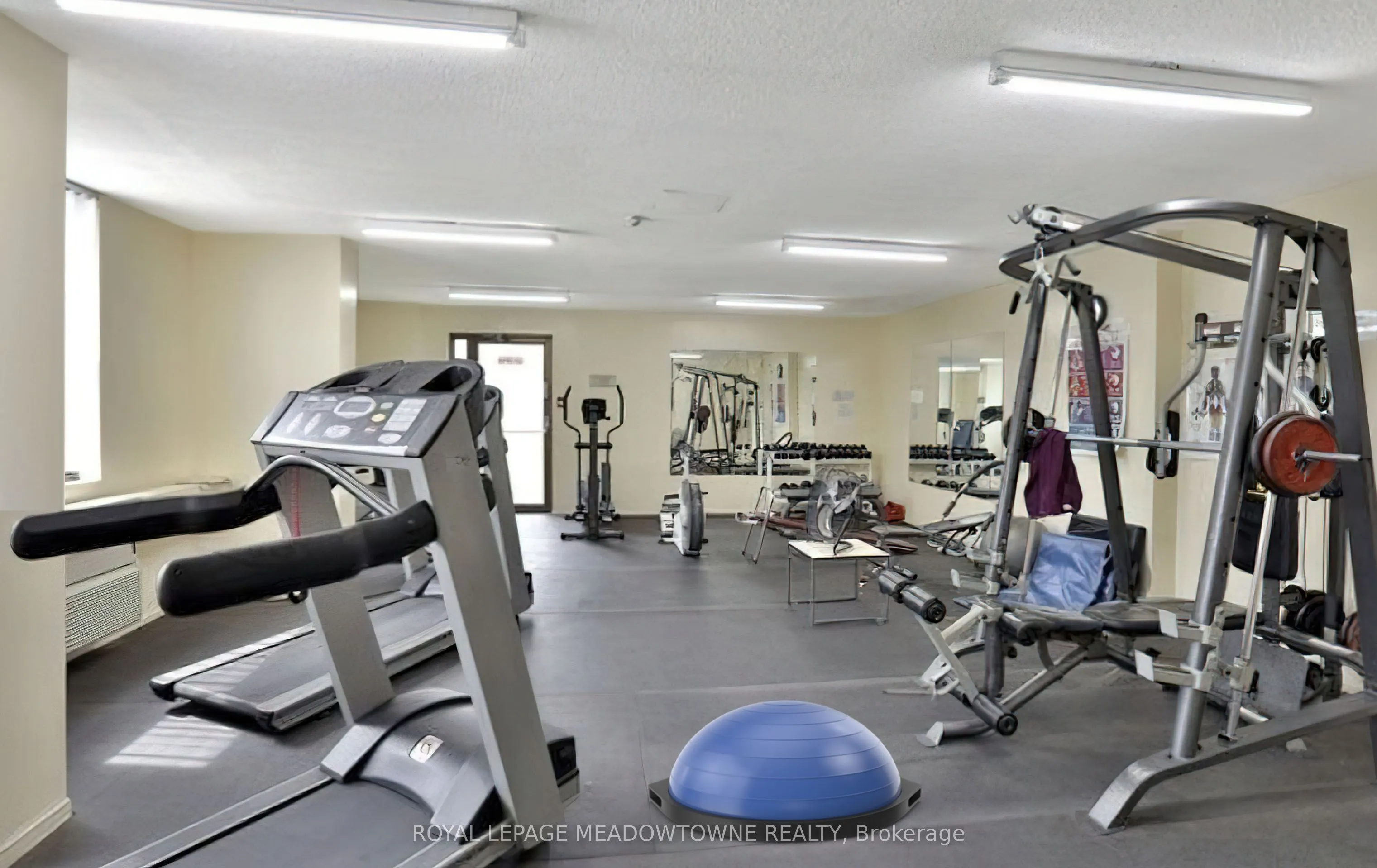 966 Inverhouse Drive, #609