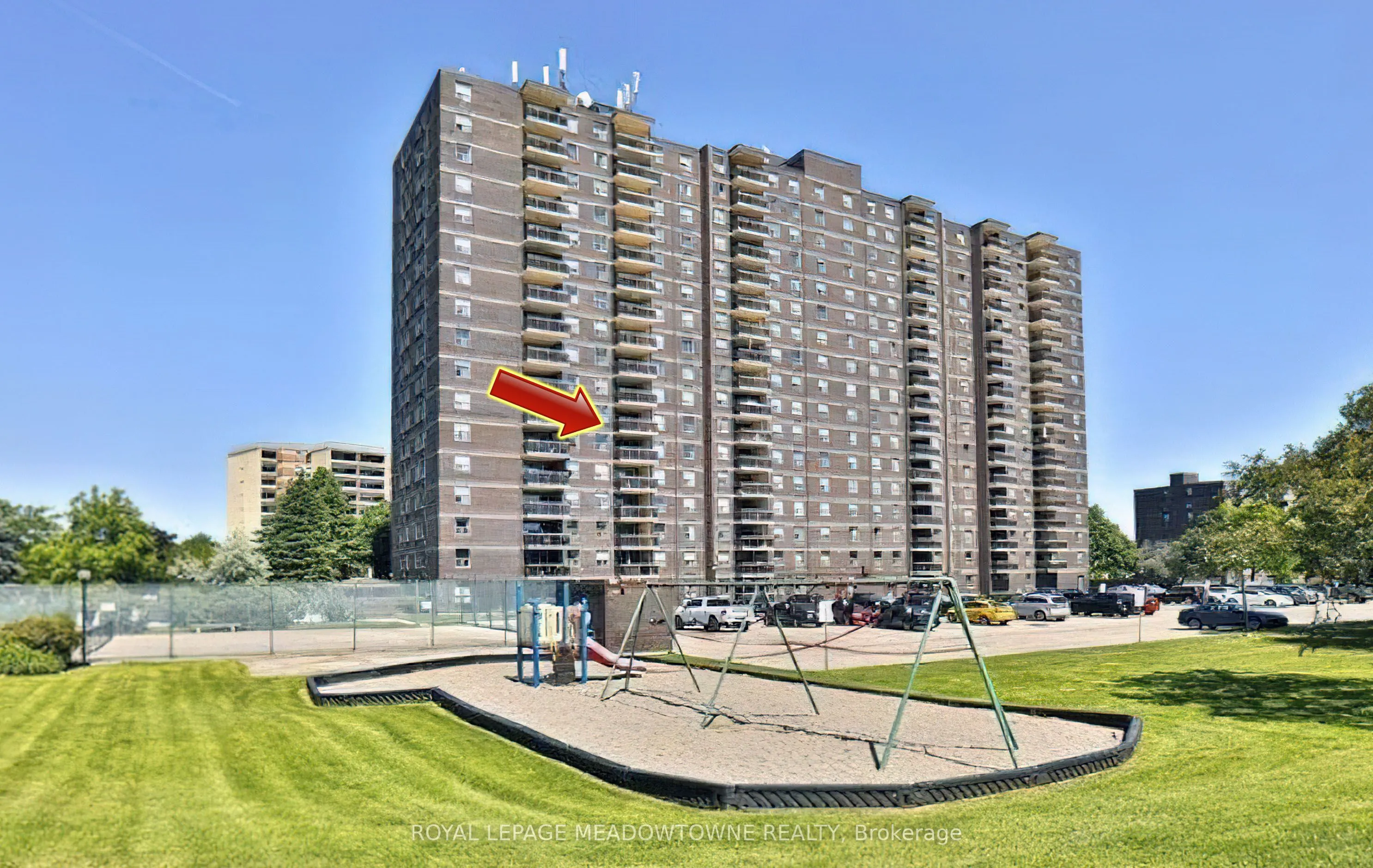 966 Inverhouse Drive, #609