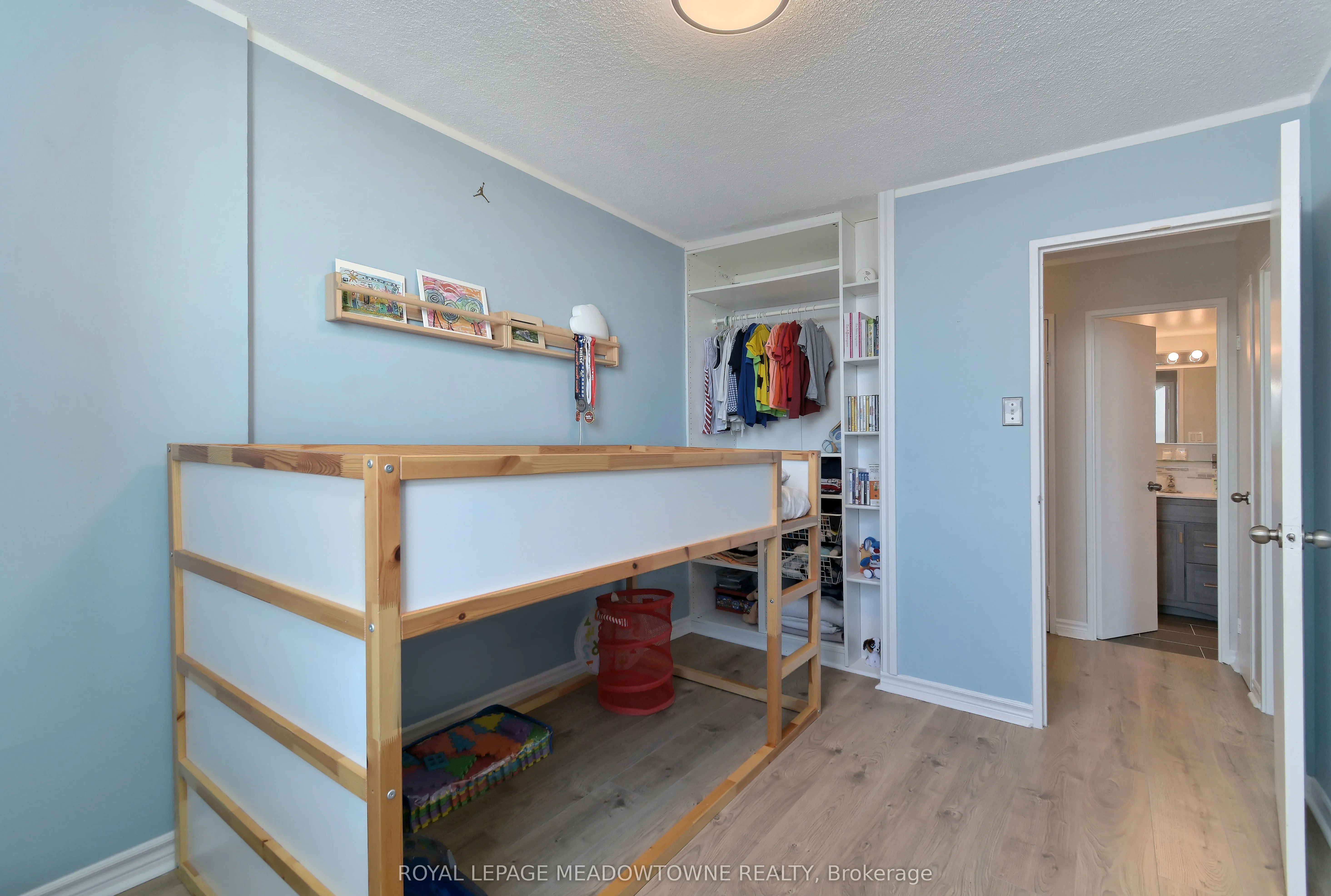 966 Inverhouse Drive, #609