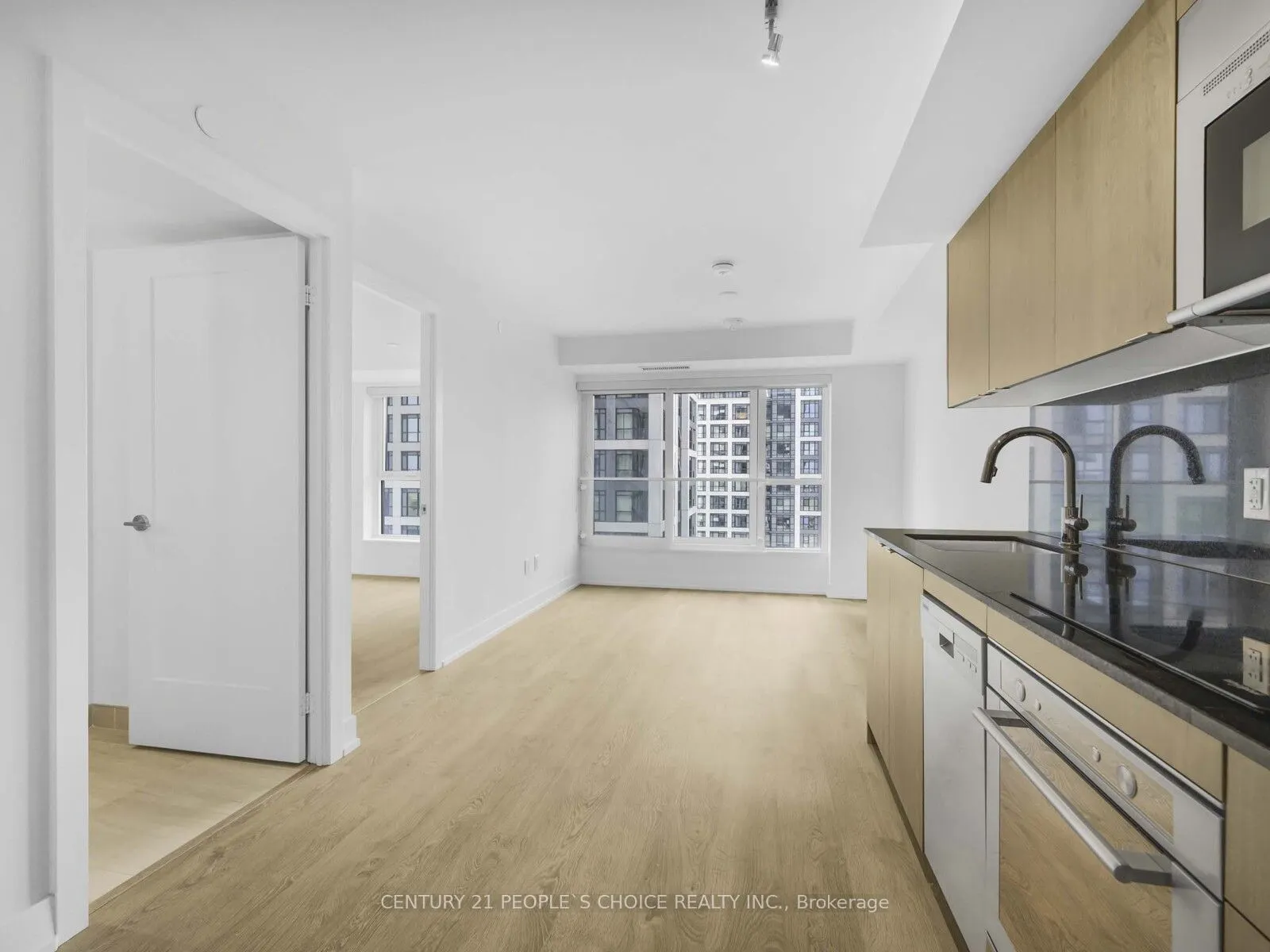 5 Mabelle Avenue, #2532