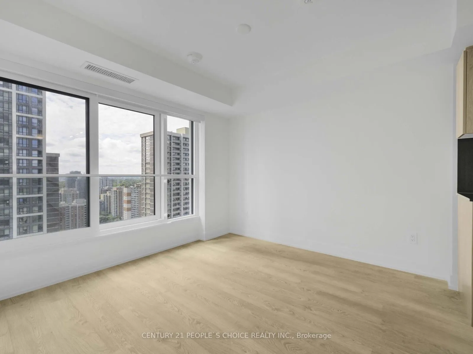 5 Mabelle Avenue, #2532
