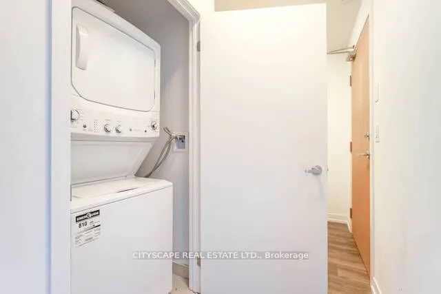 2520 Eglinton Avenue W, #1507