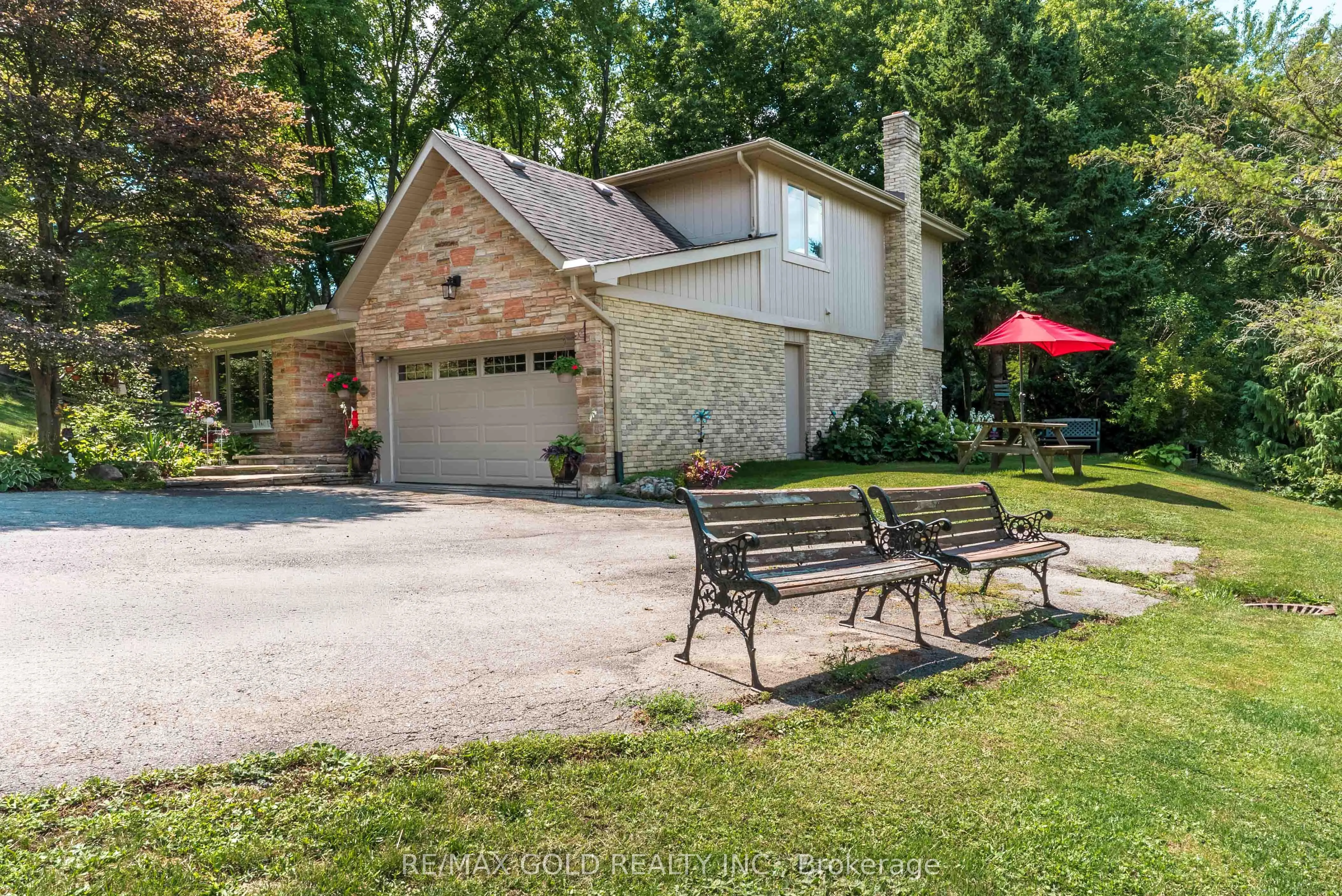 52 Palmer Circle