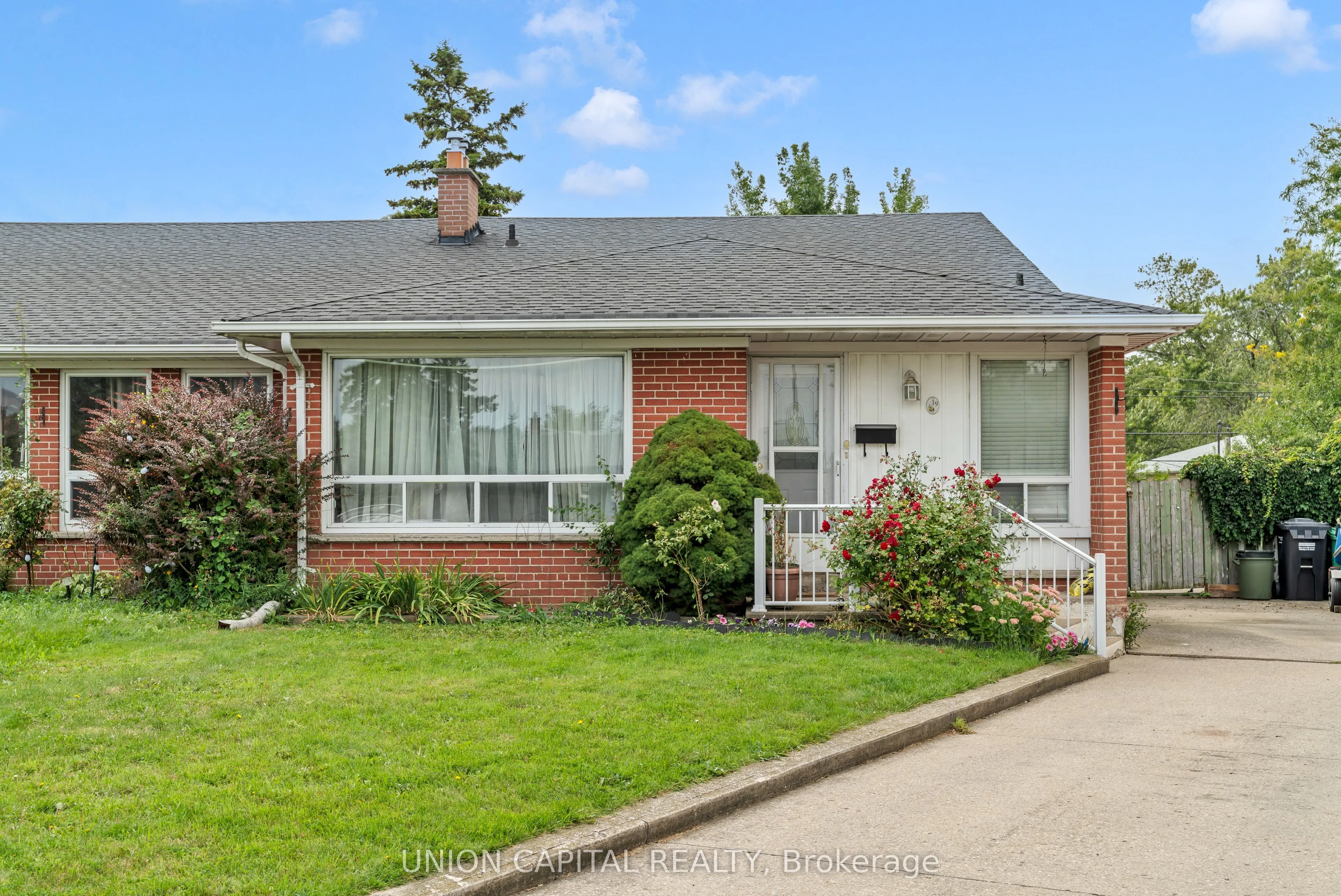 19 Ava Court
