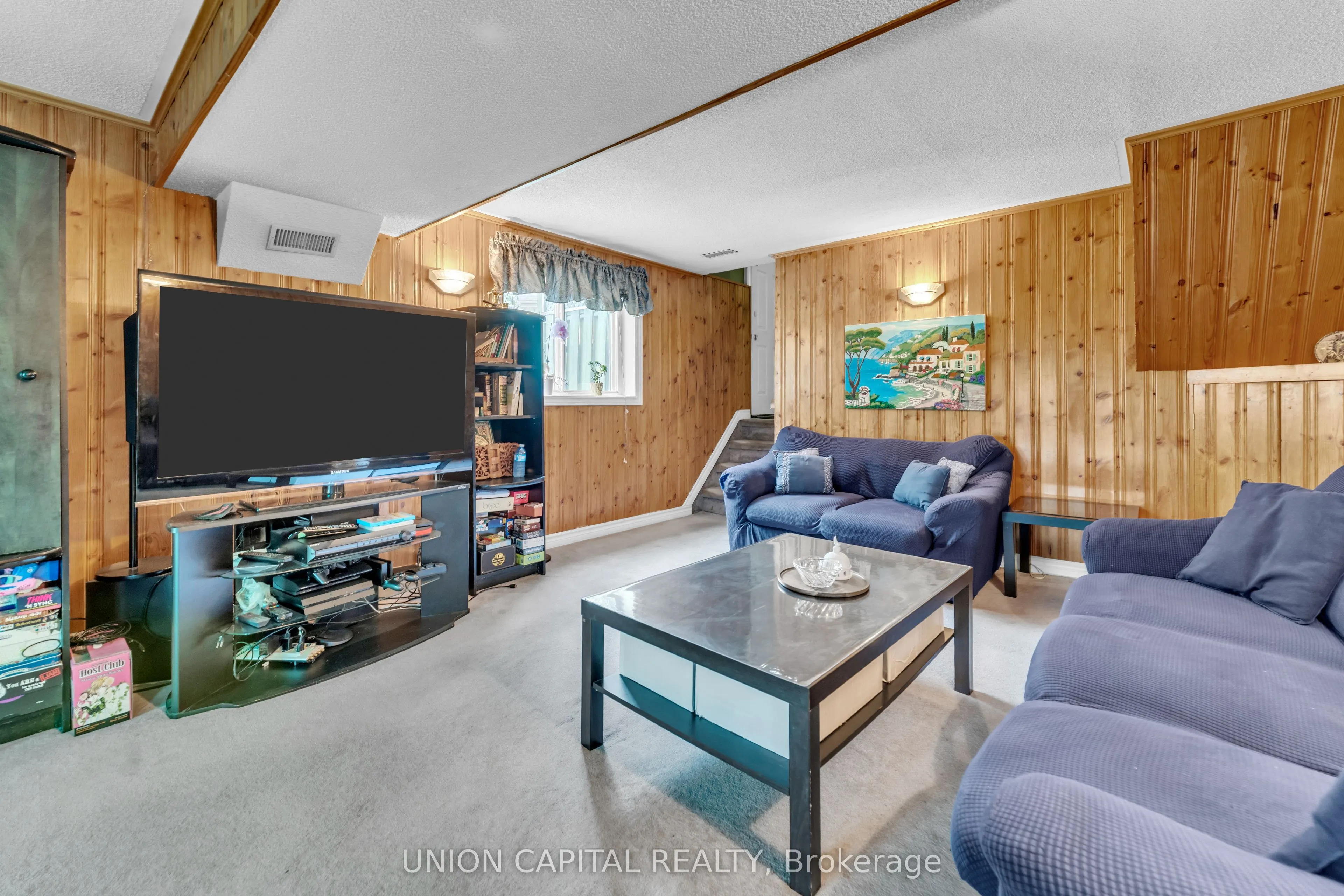 19 Ava Court