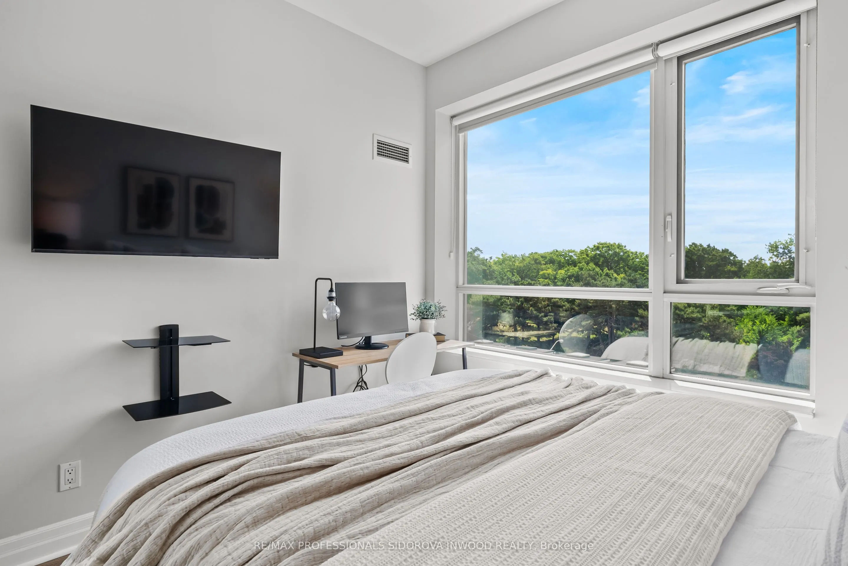 20 Gothic Avenue, #414
