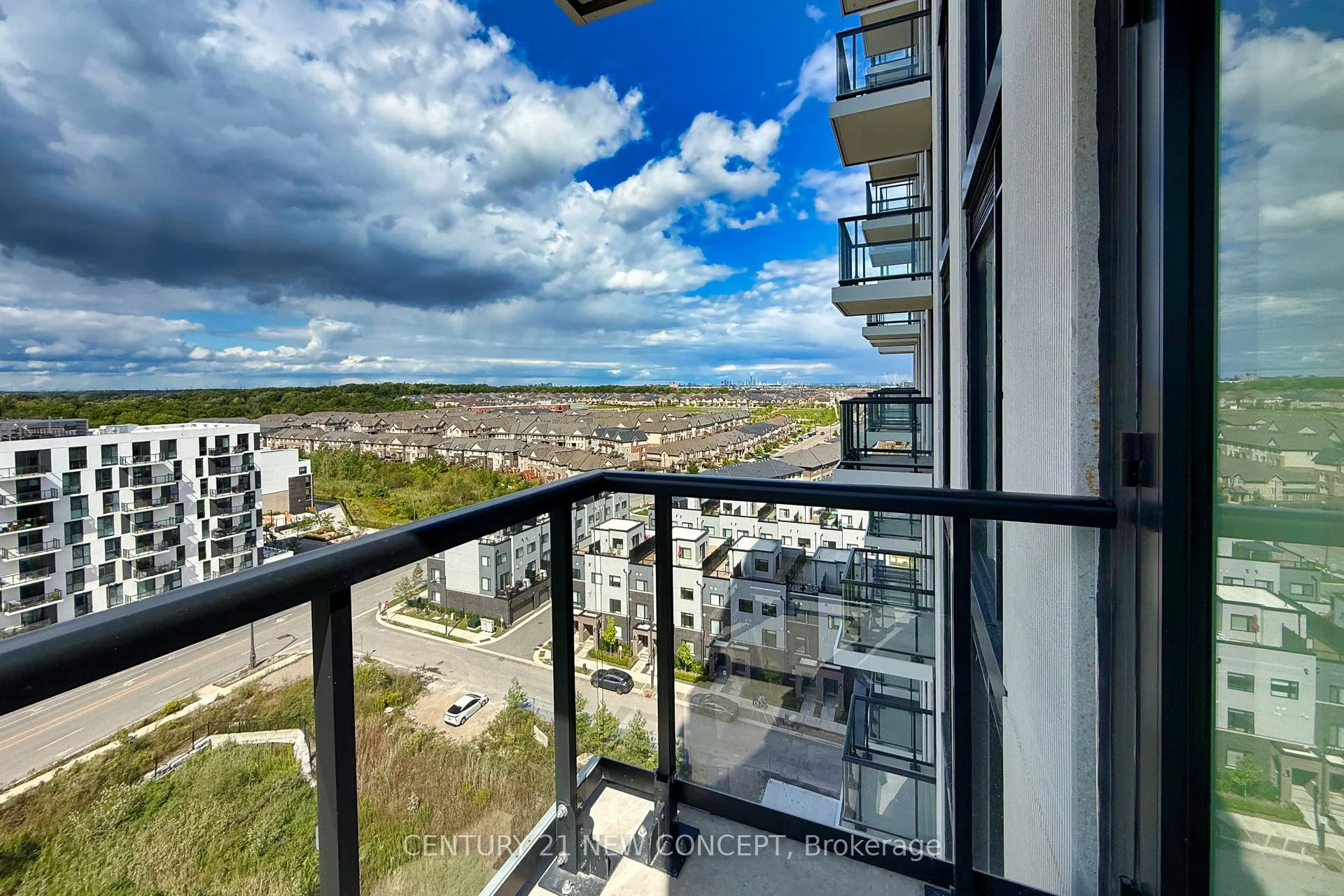 3079 Trafalgar Road, #1103