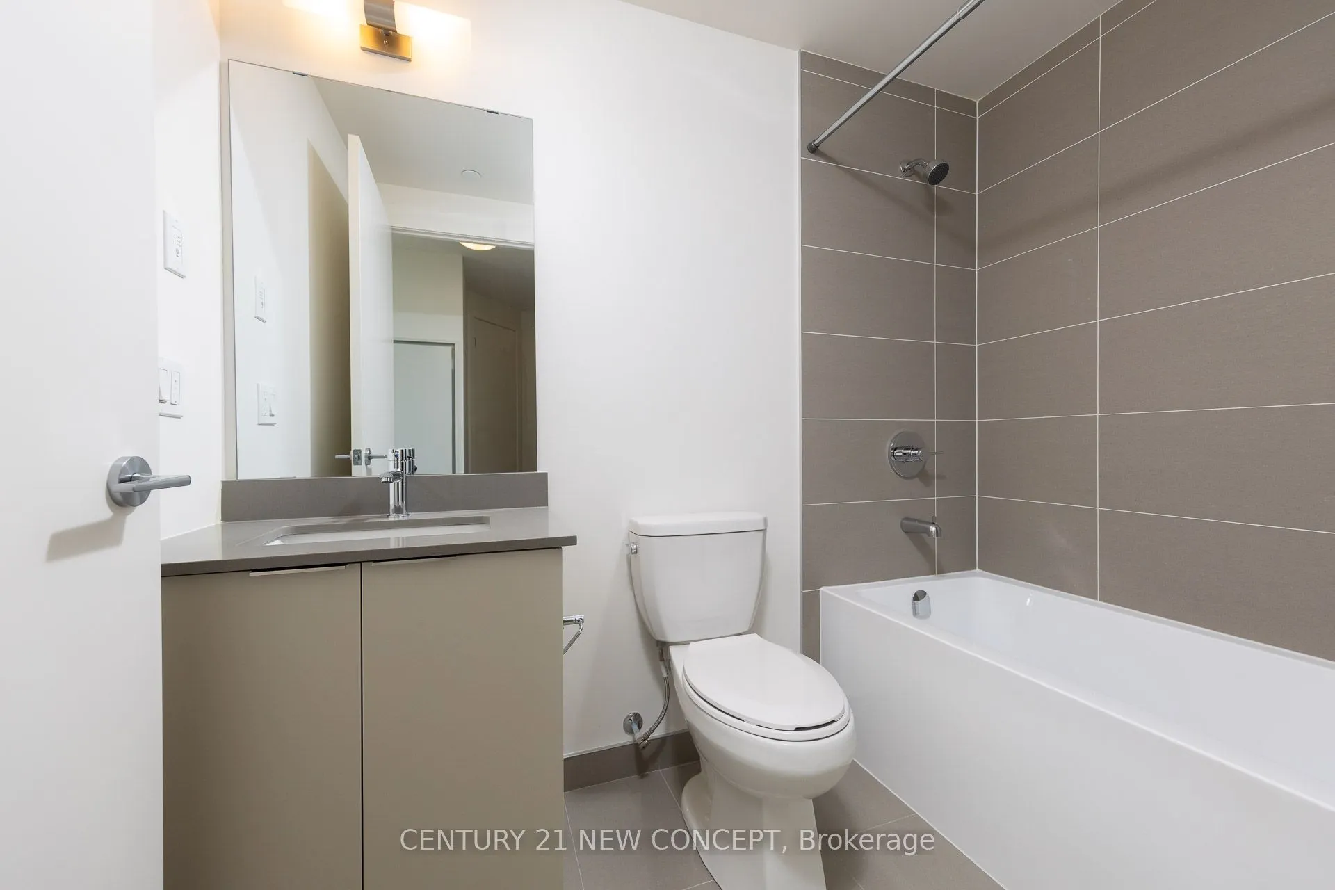 3079 Trafalgar Road, #1103