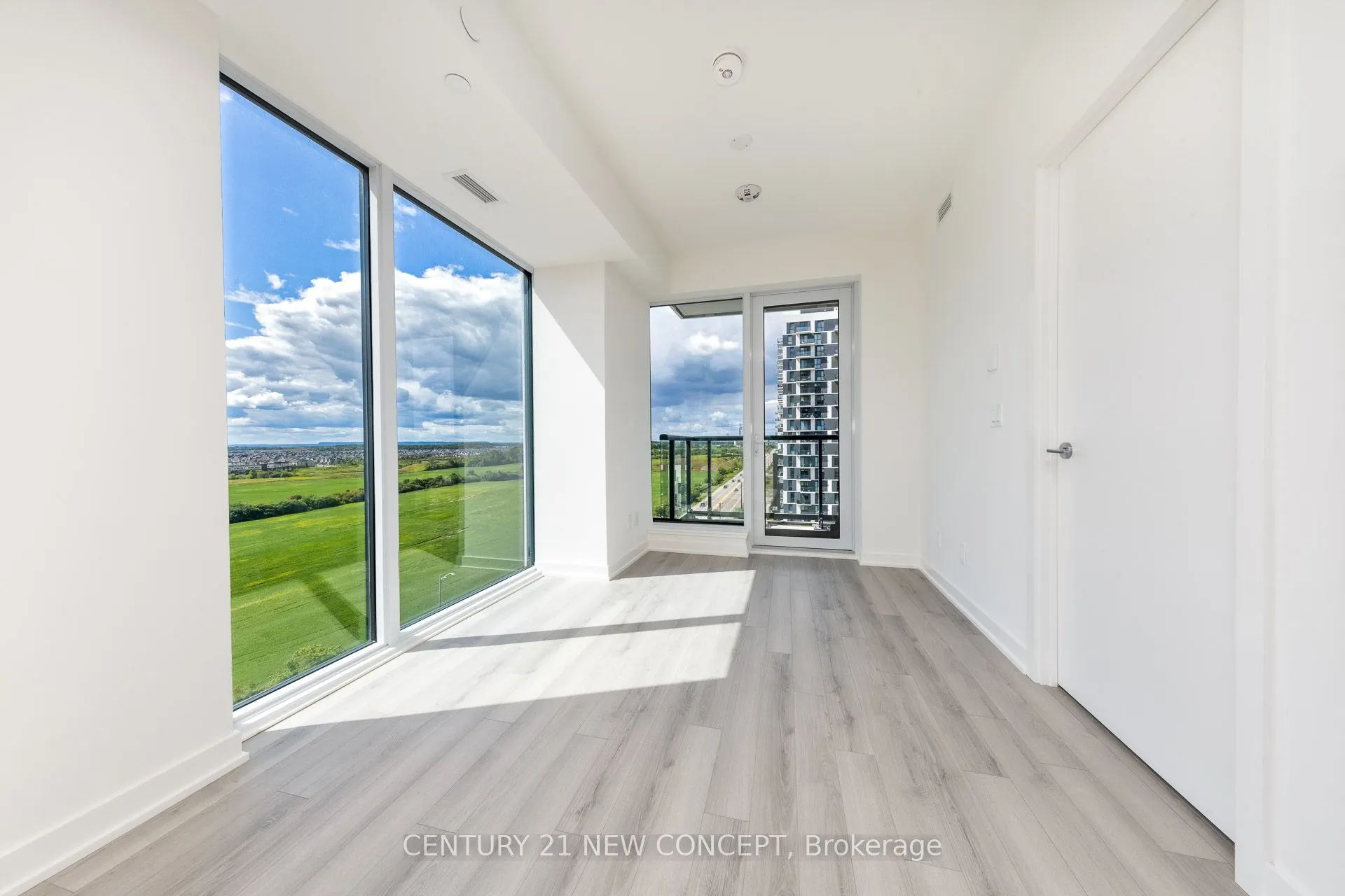 3079 Trafalgar Road, #1103