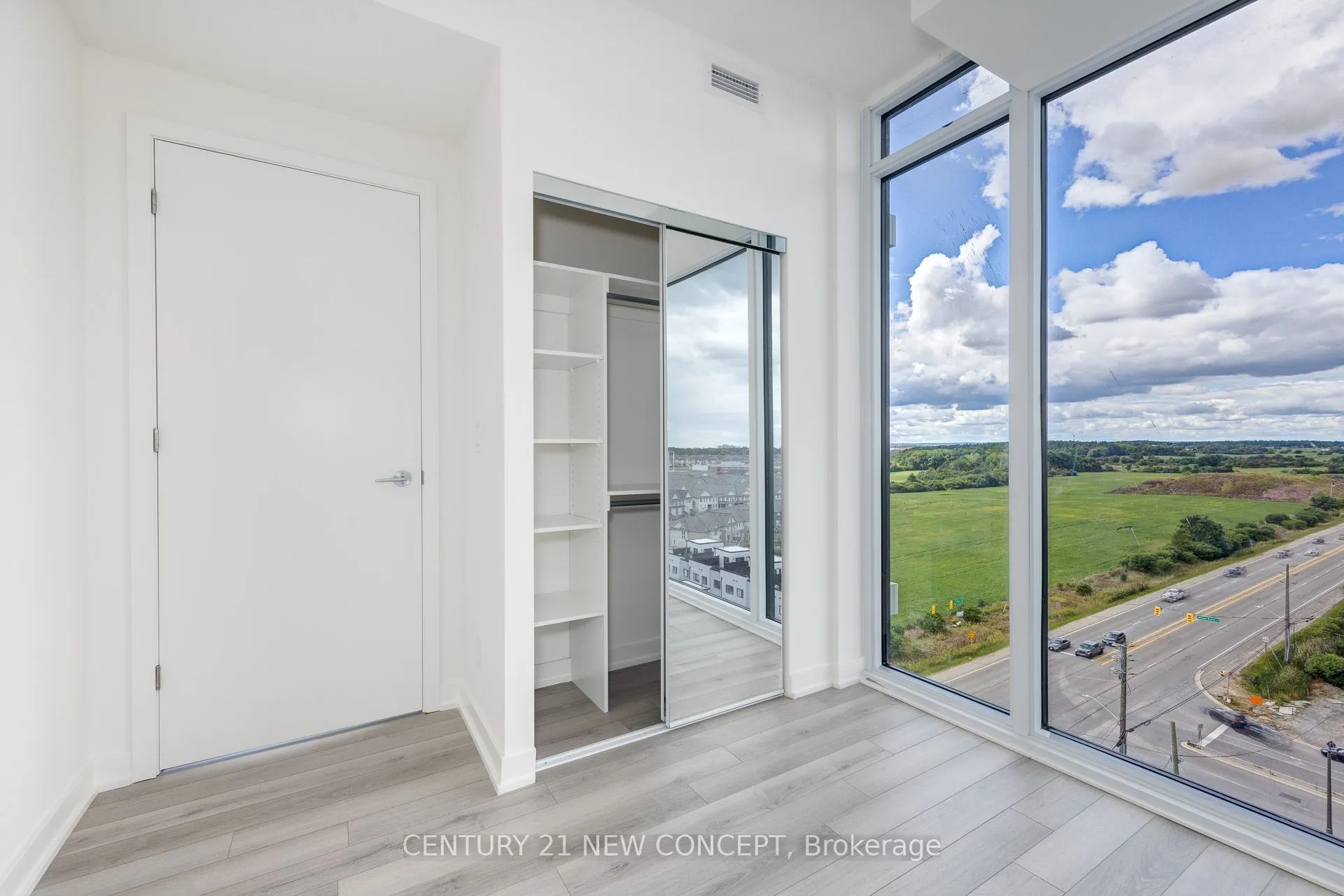 3079 Trafalgar Road, #1103