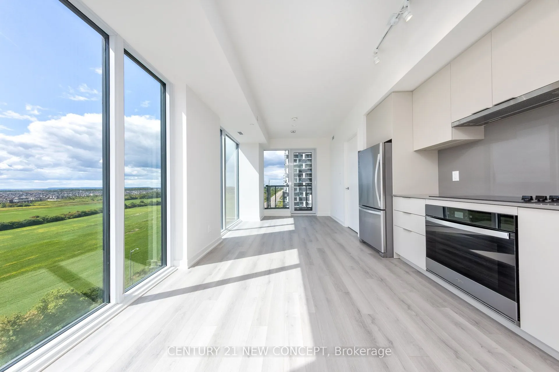 3079 Trafalgar Road, #1103