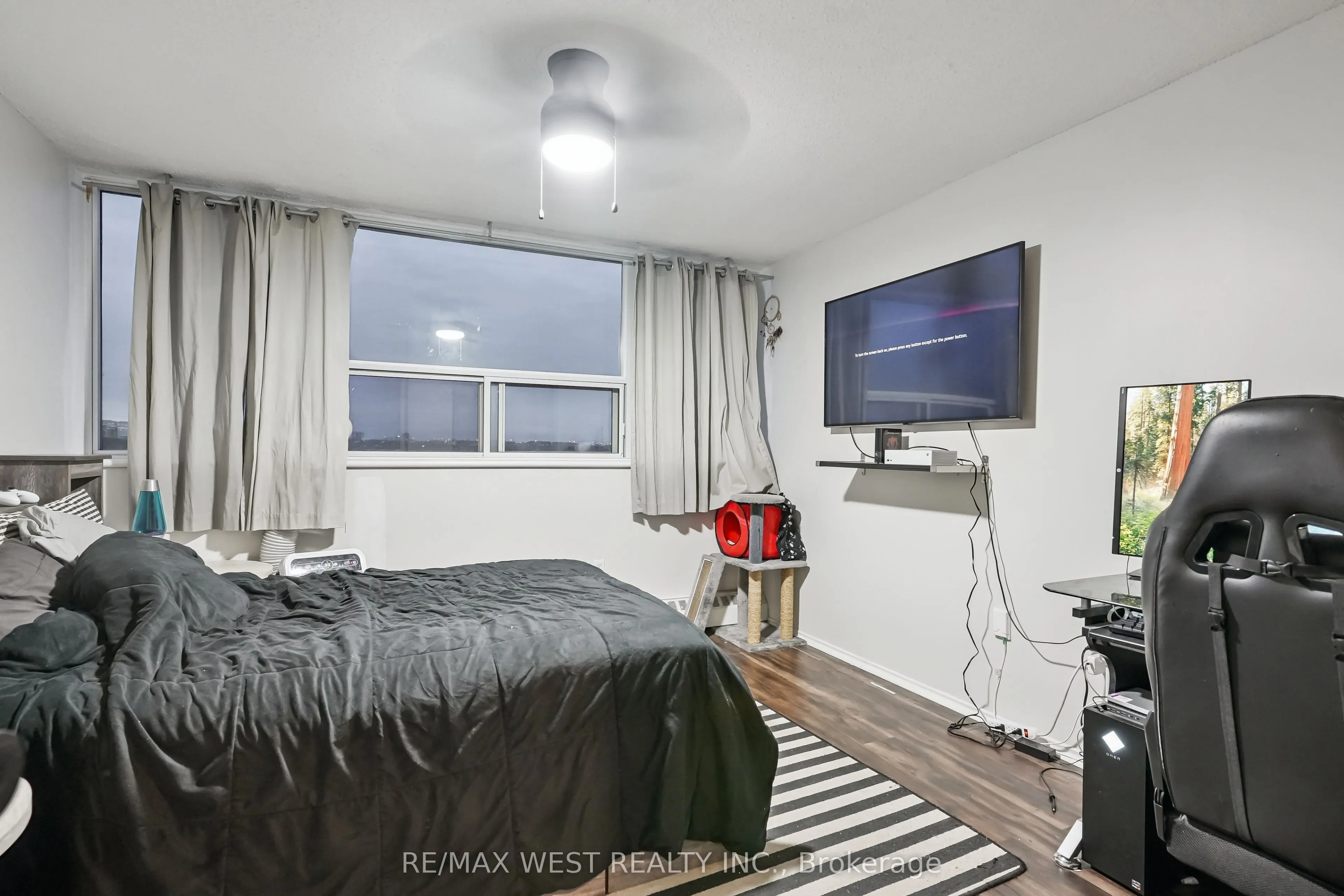 530 Lolita Gardens, #1203