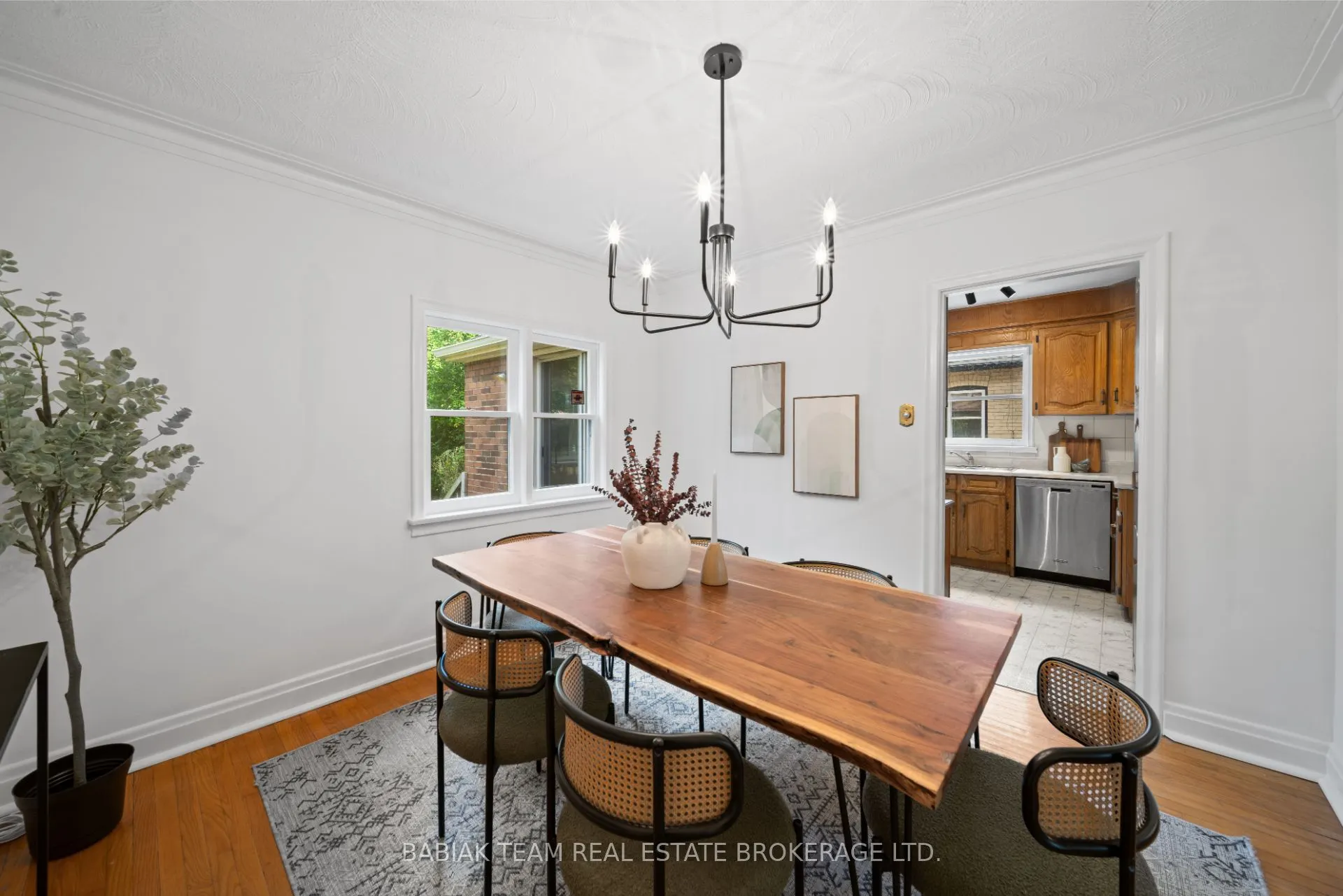 117 South Kingsway