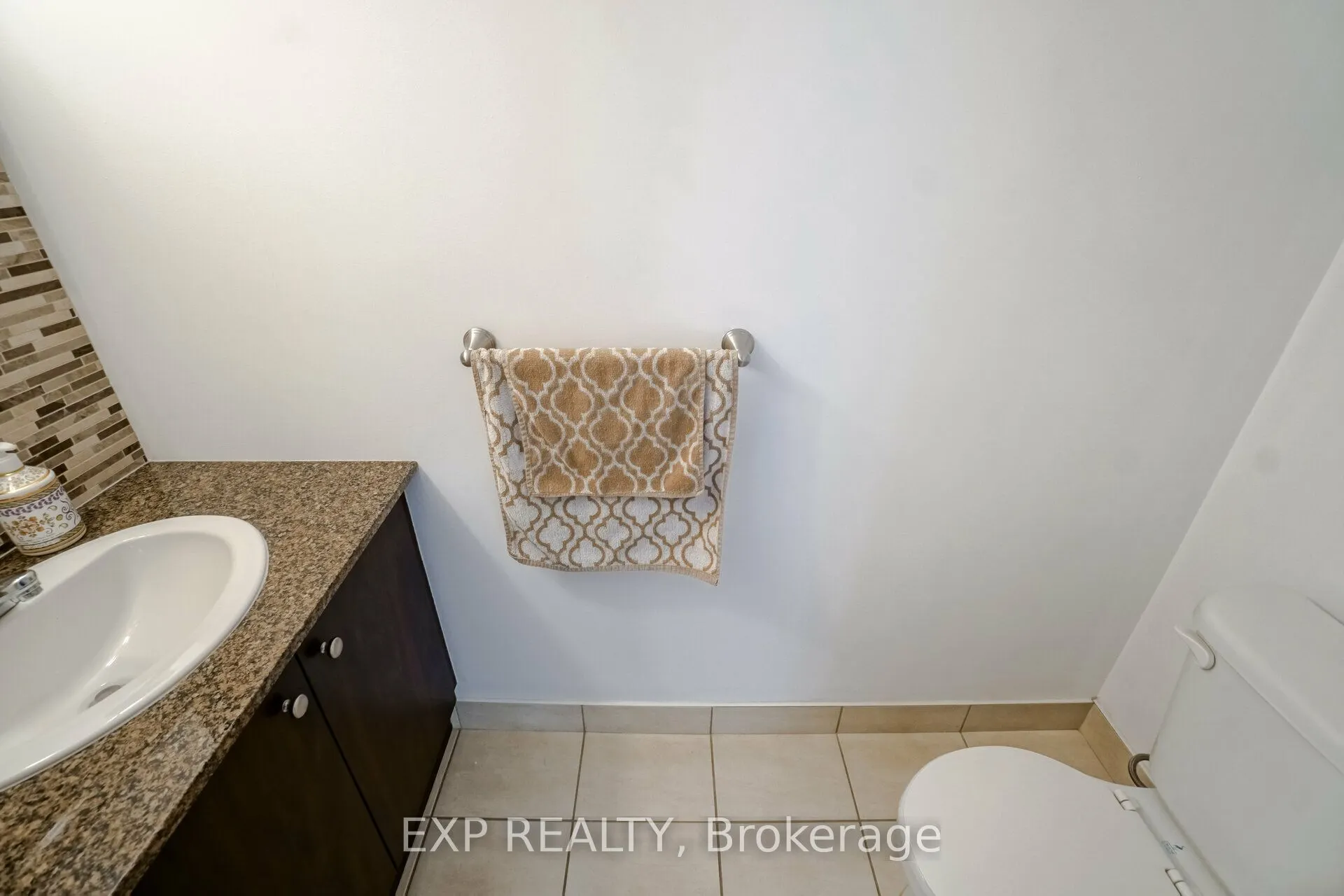 215 Queen Street E, #208
