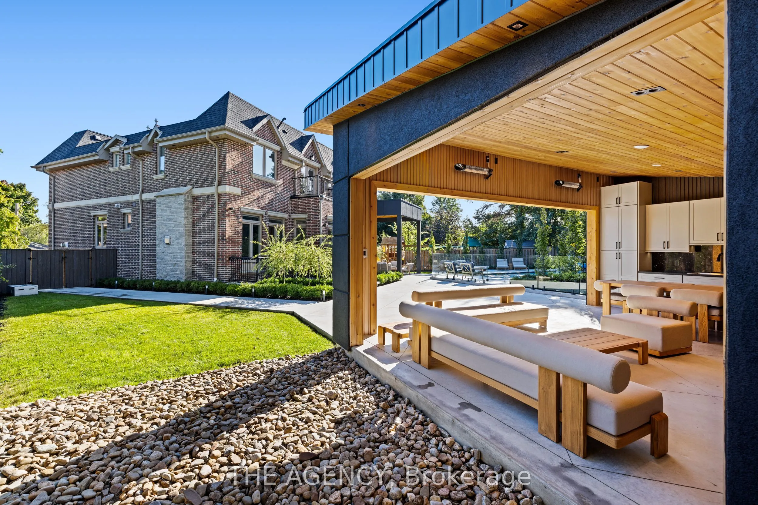 11 Burrows Avenue