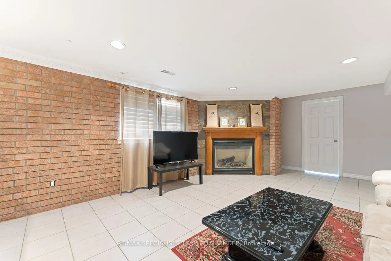 22 Bowman Avenue