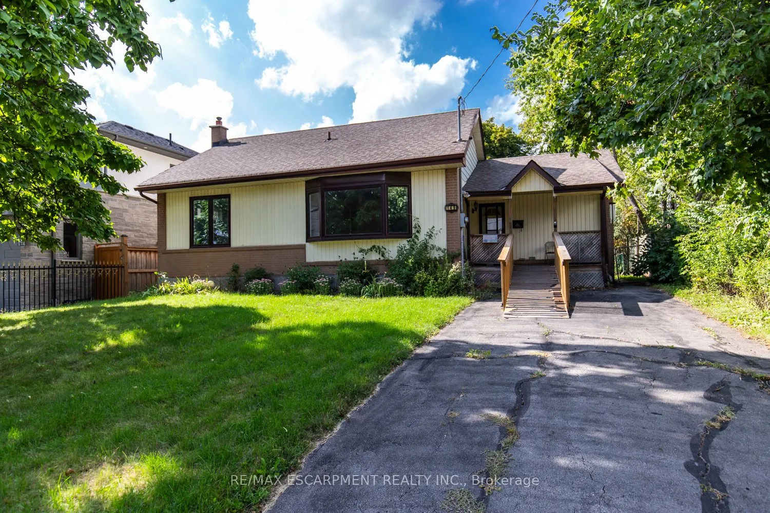 149 Mansfield Drive