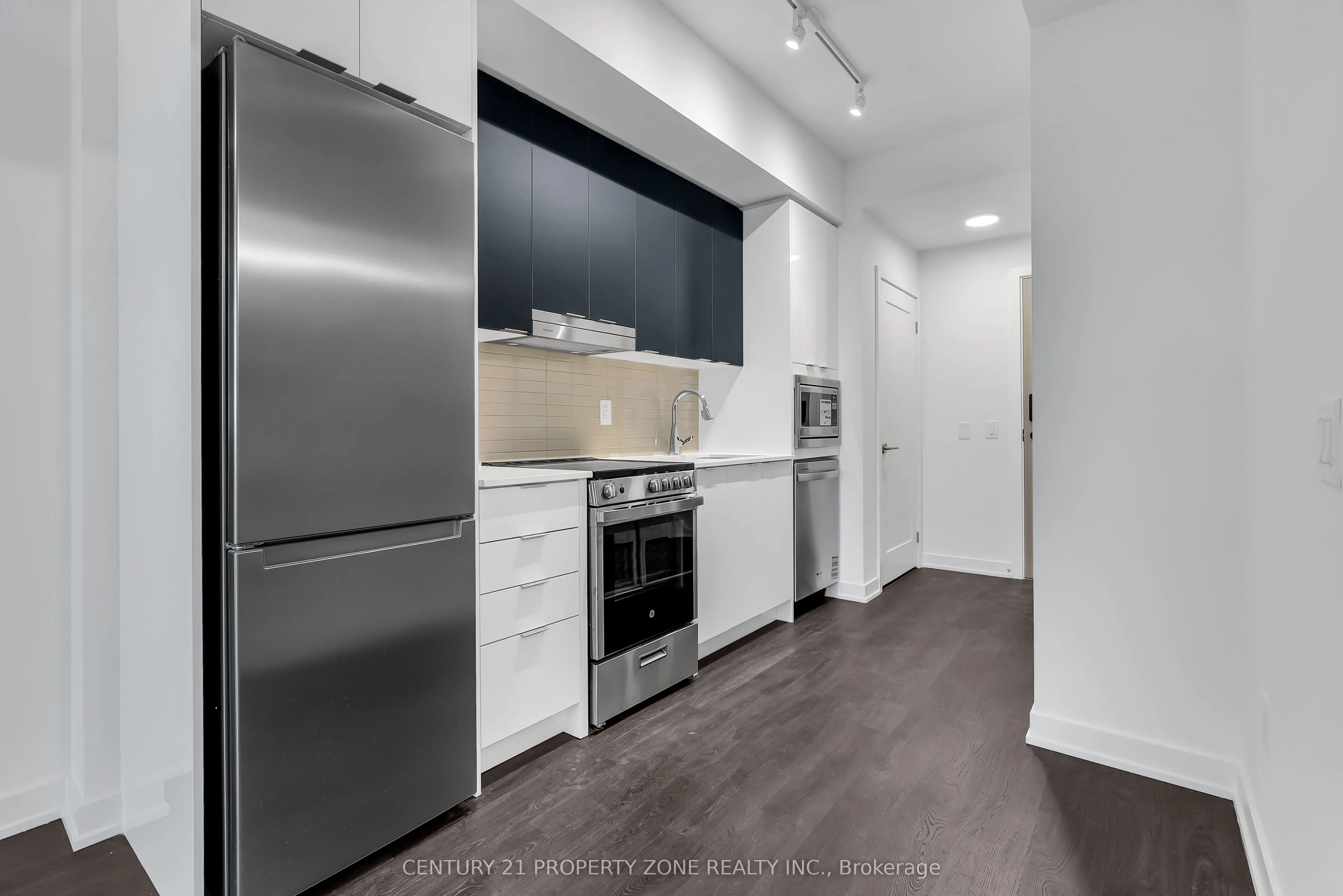 5105 Hurontario Street, #2709