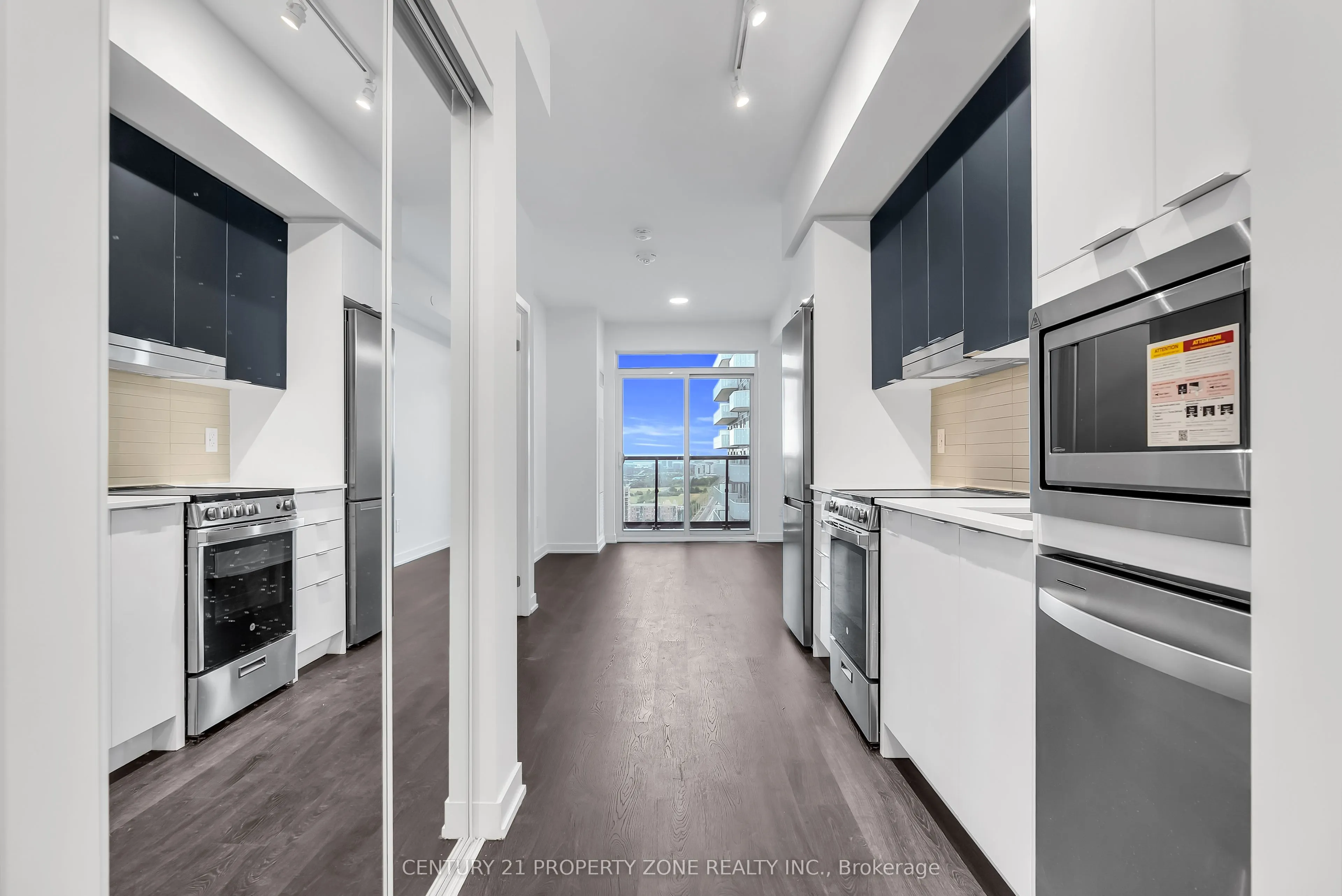 5105 Hurontario Street, #2709
