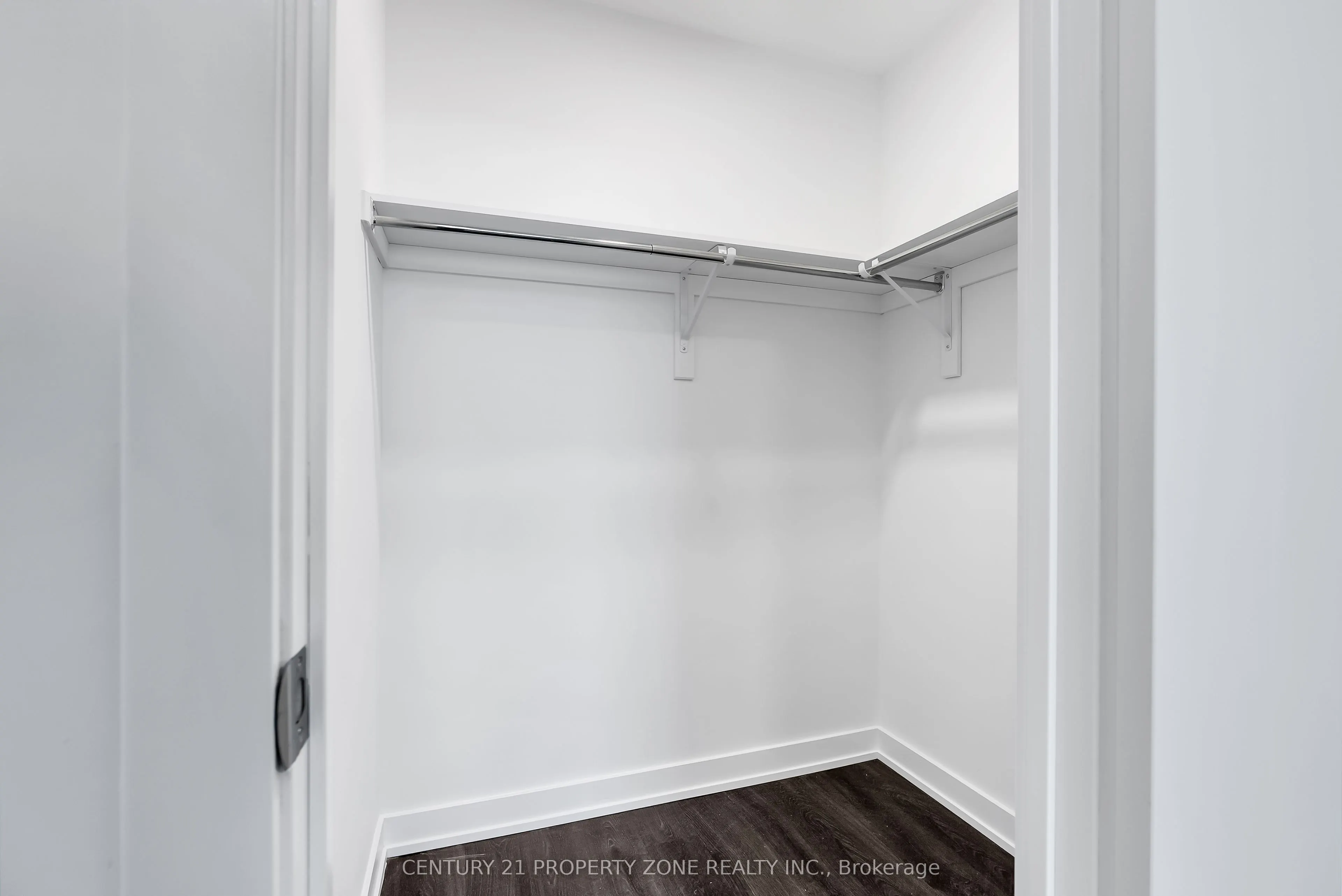 5105 Hurontario Street, #2709
