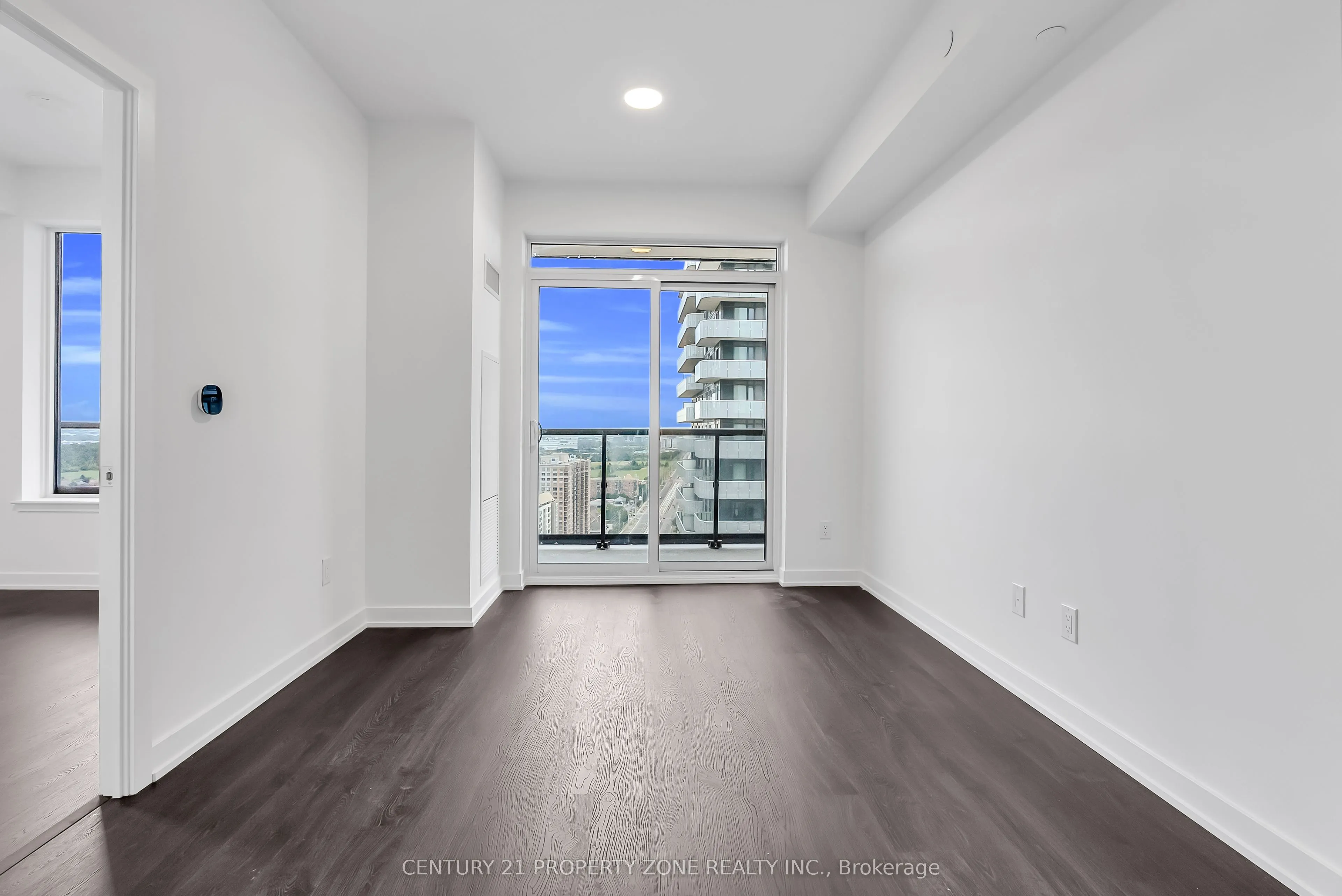 5105 Hurontario Street, #2709