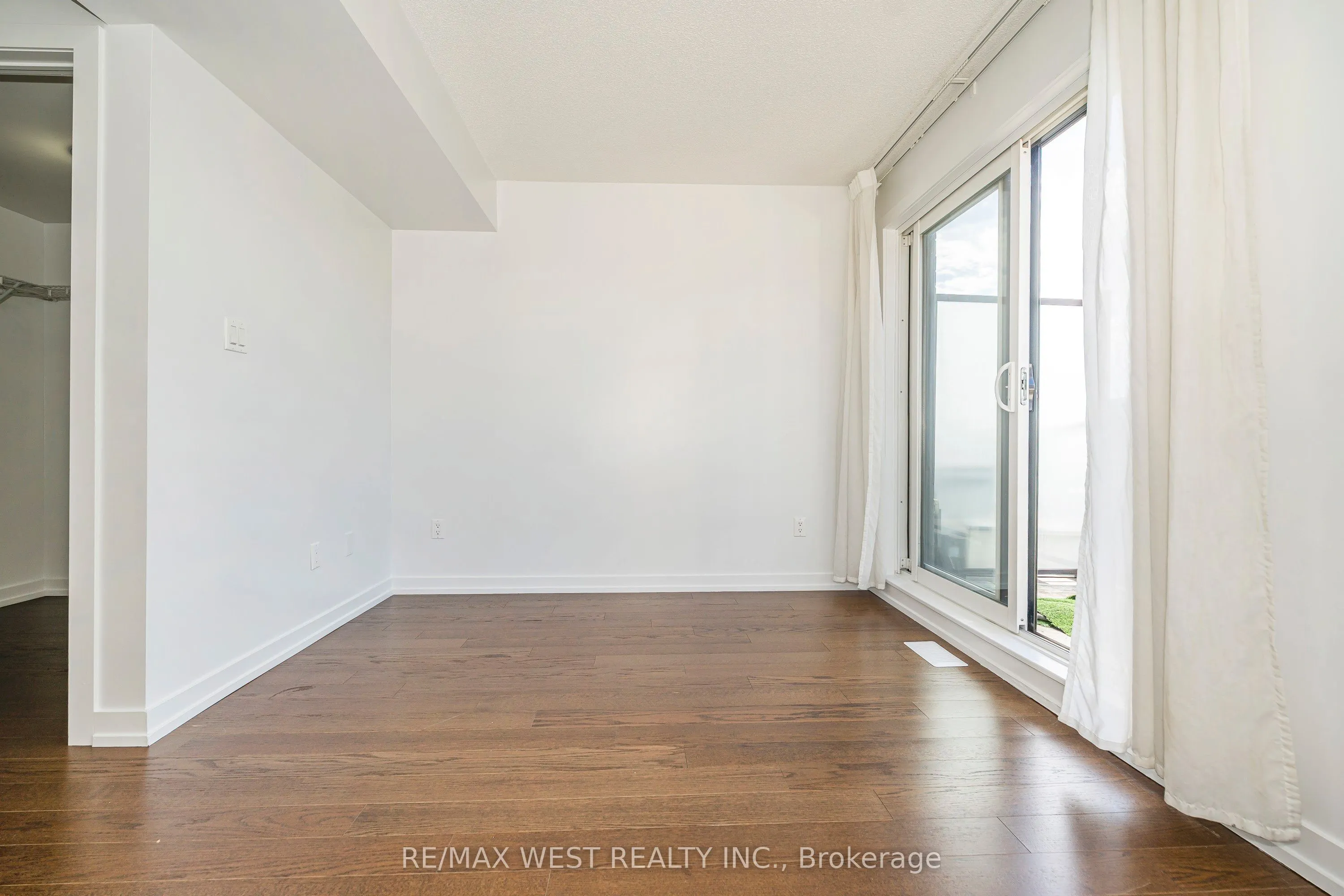 2061 Weston Road, #32