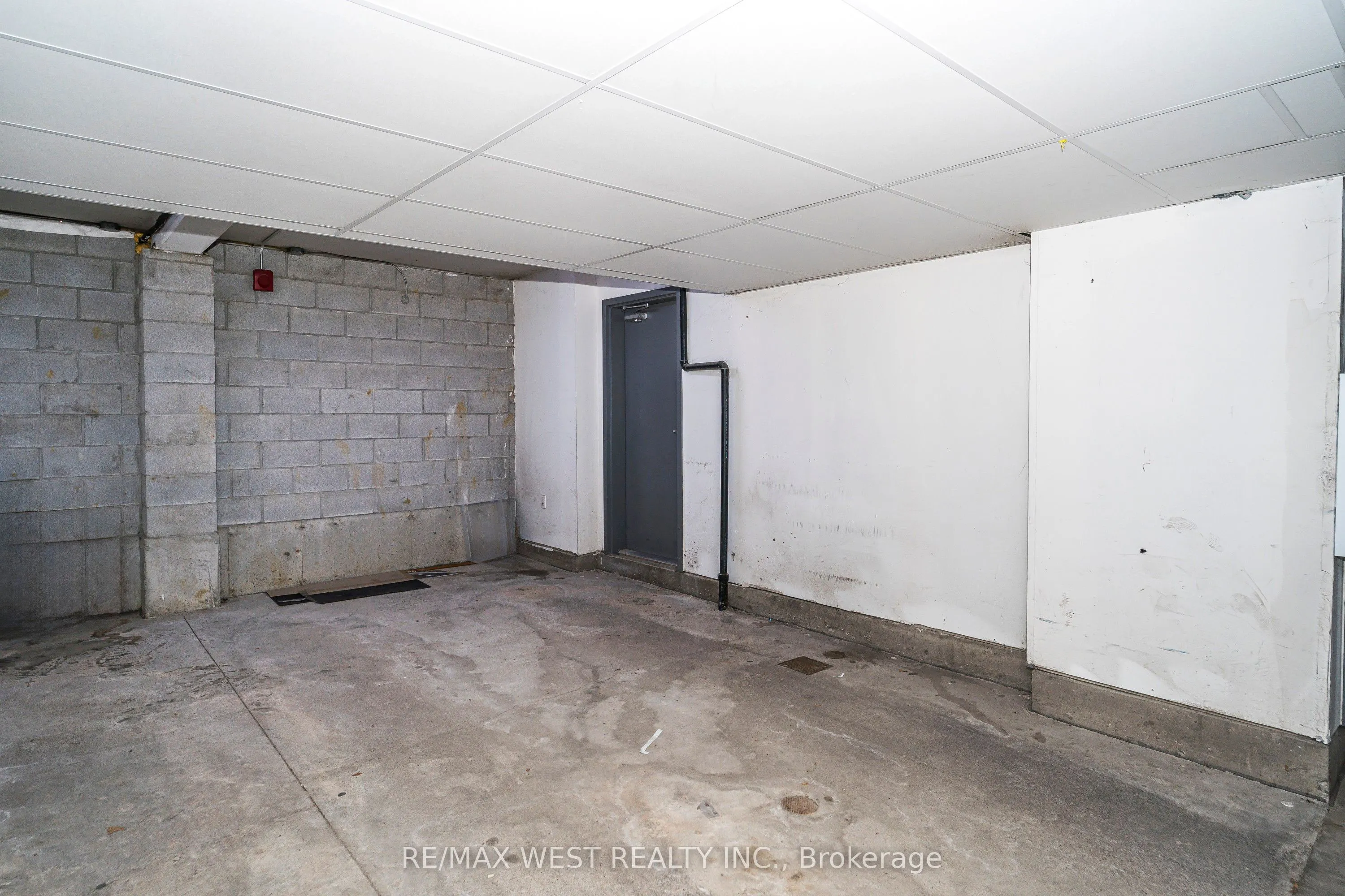 2061 Weston Road, #32