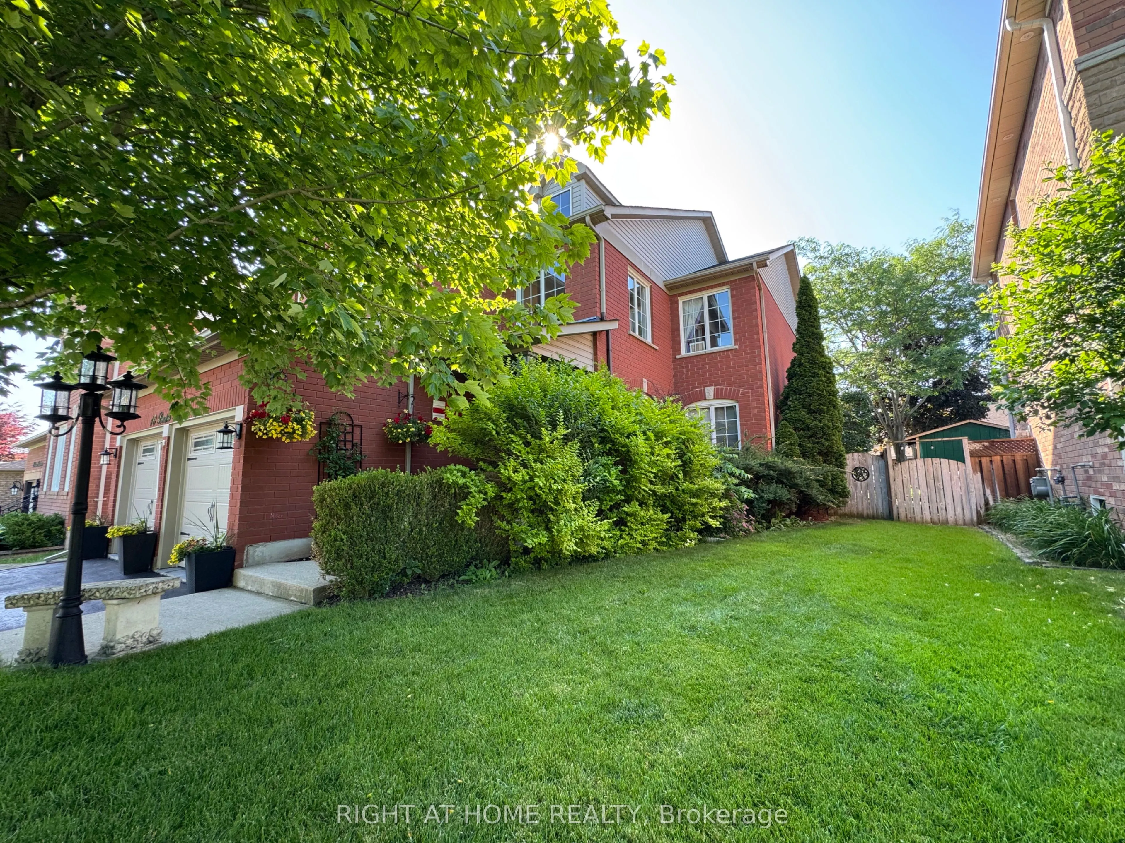 10 Berton Boulevard