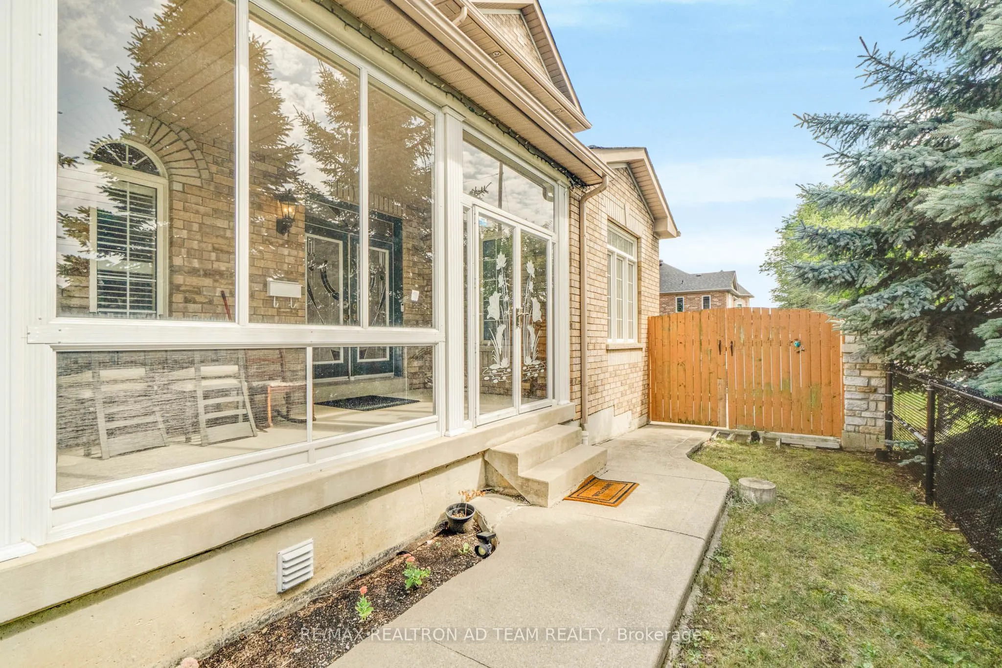 498 Tremblant Court