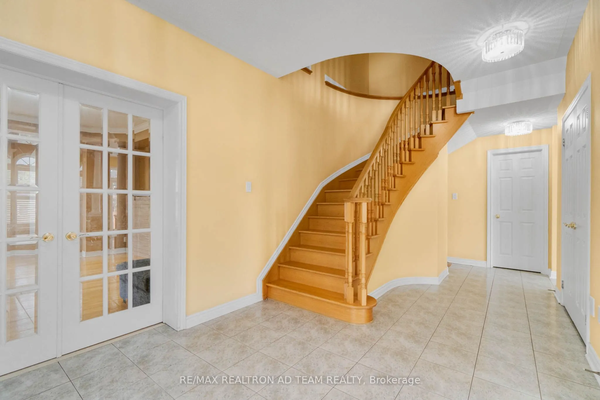 498 Tremblant Court