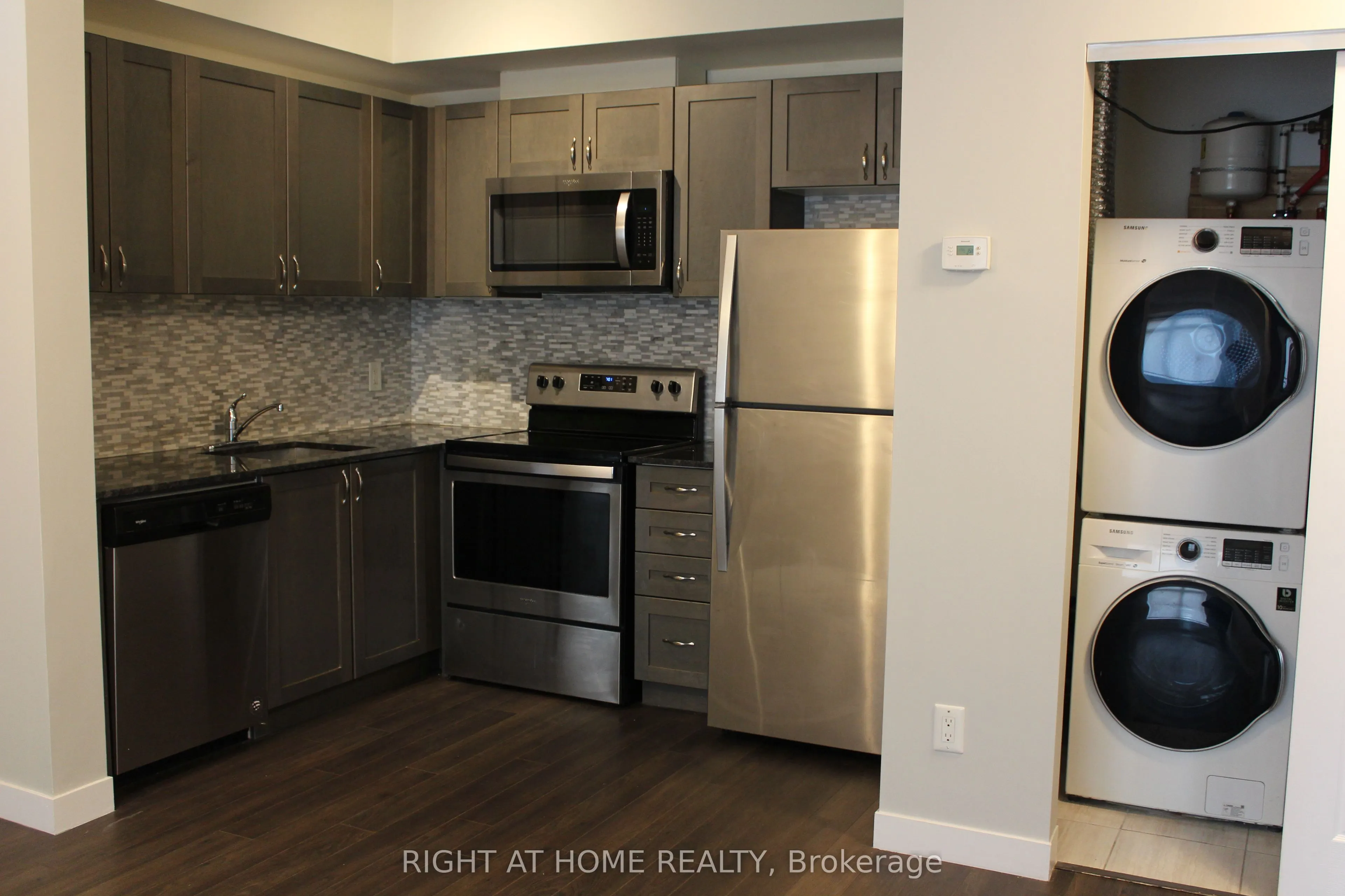 6 Bicknell Avenue, #17