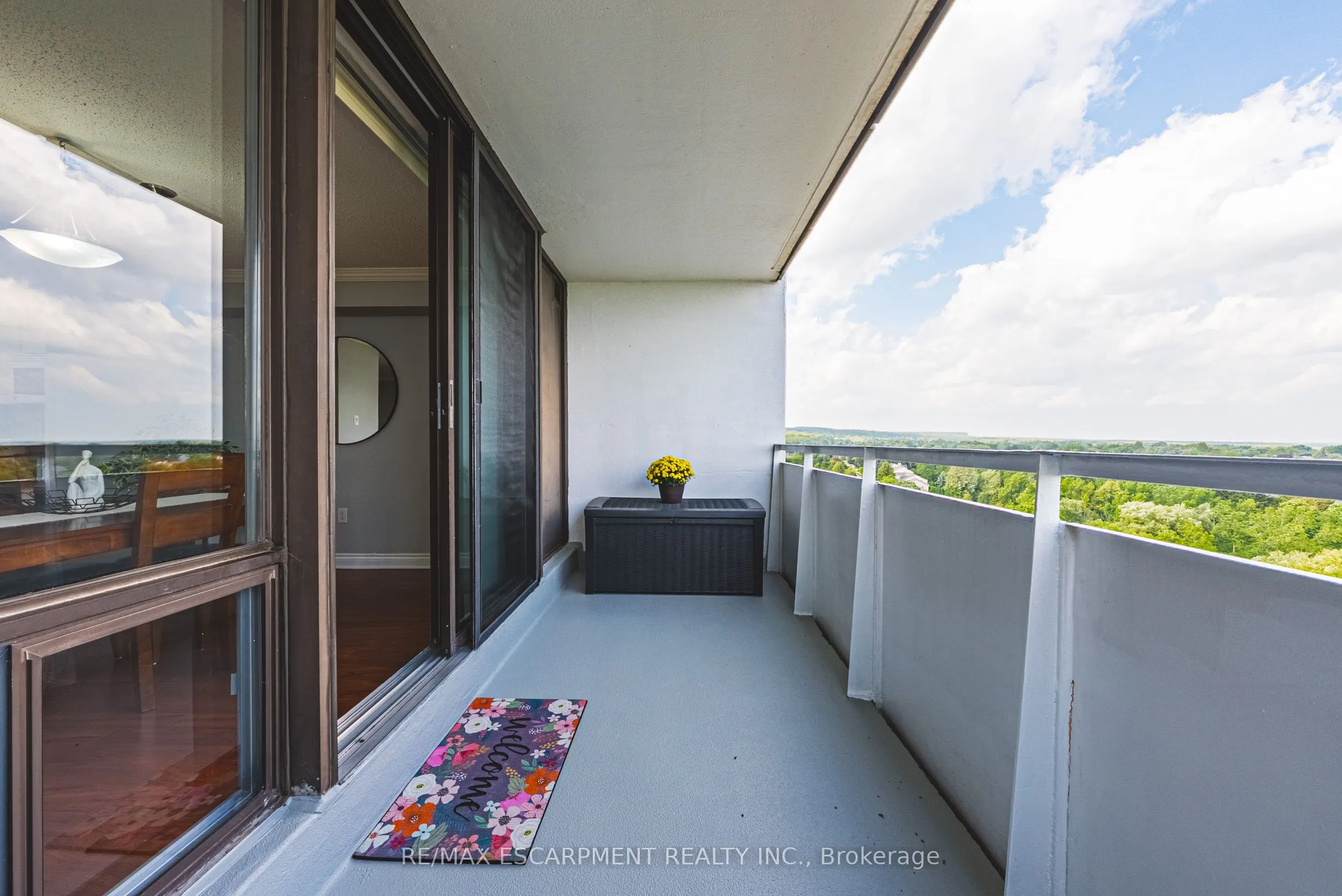 2055 UPPER MIDDLE Road, #1403