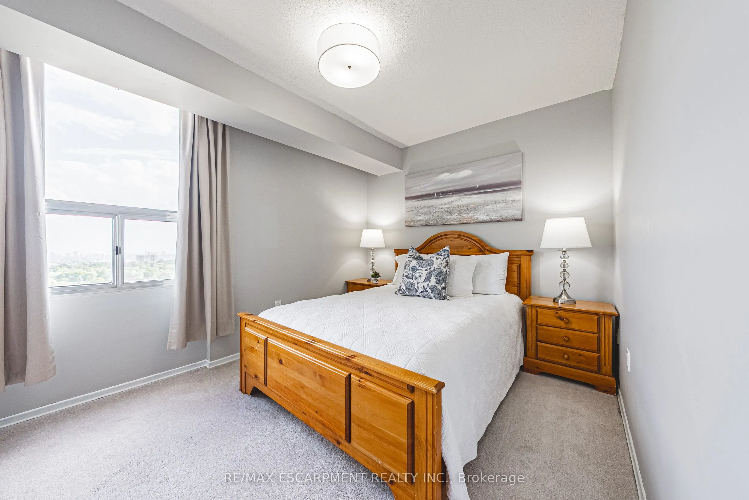 2055 UPPER MIDDLE Road, #1403