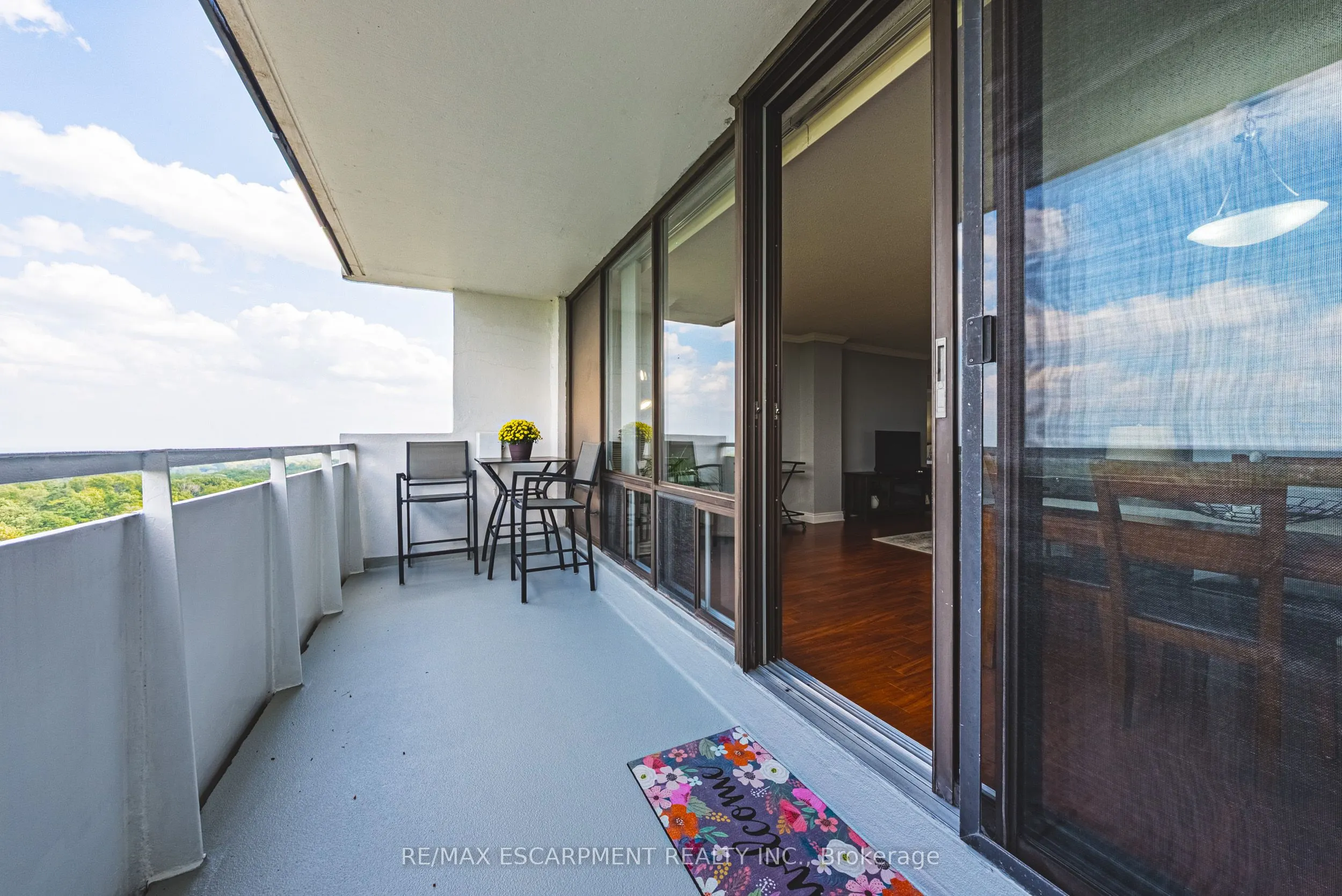 2055 UPPER MIDDLE Road, #1403