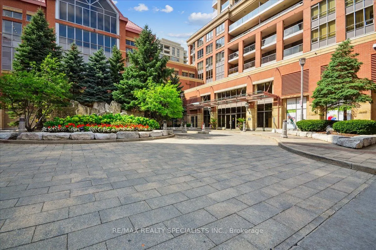330 Princess Royal Drive, #319