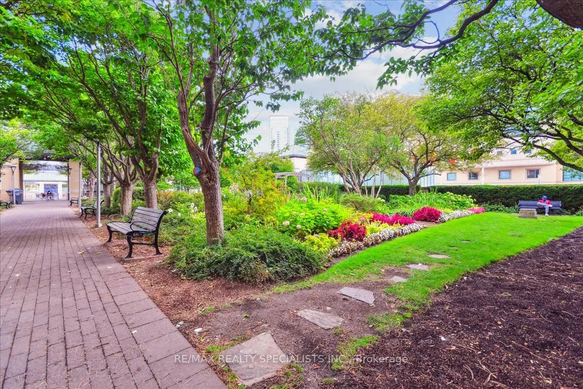 330 Princess Royal Drive, #319