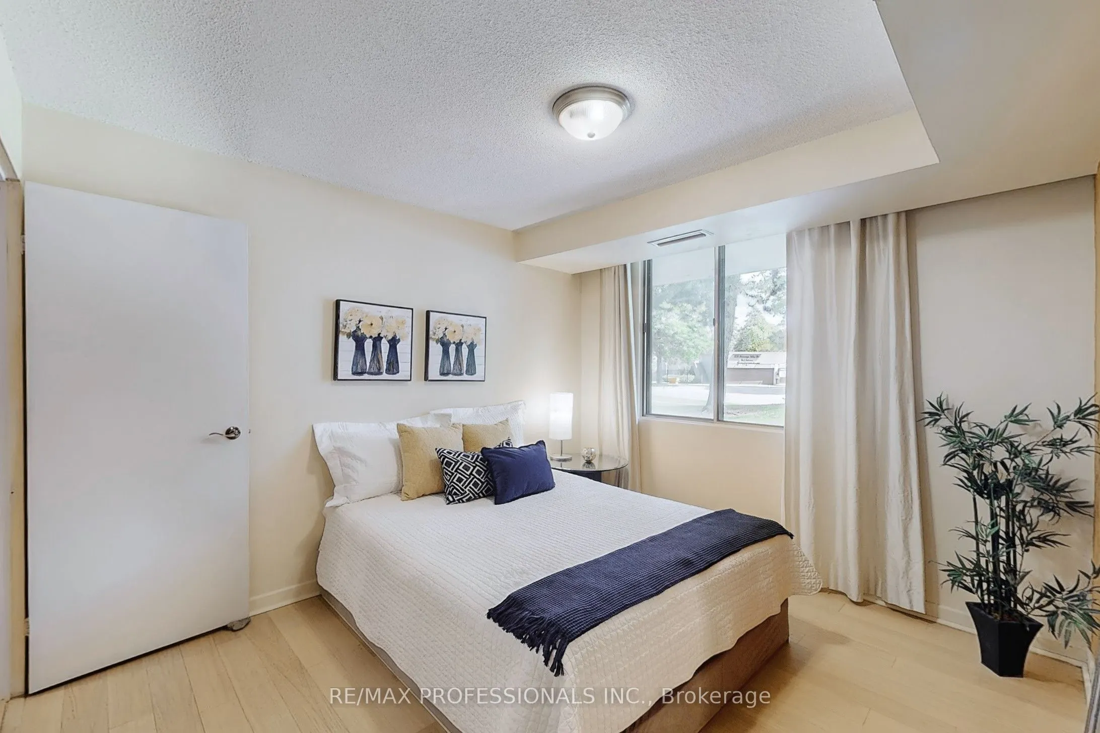 1330 Mississauga Valley Boulevard, #59