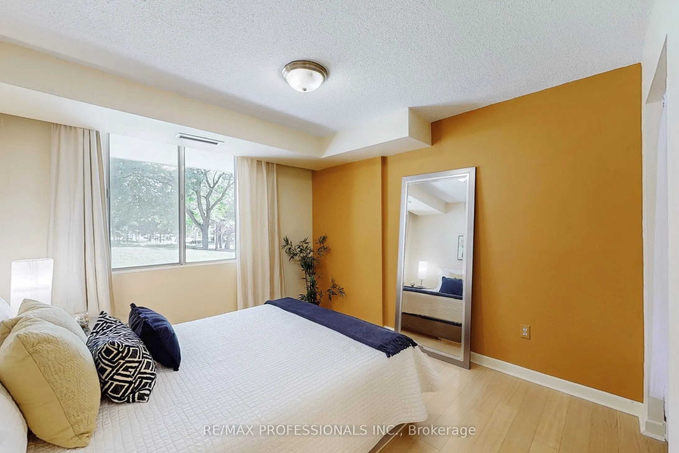 1330 Mississauga Valley Boulevard, #59