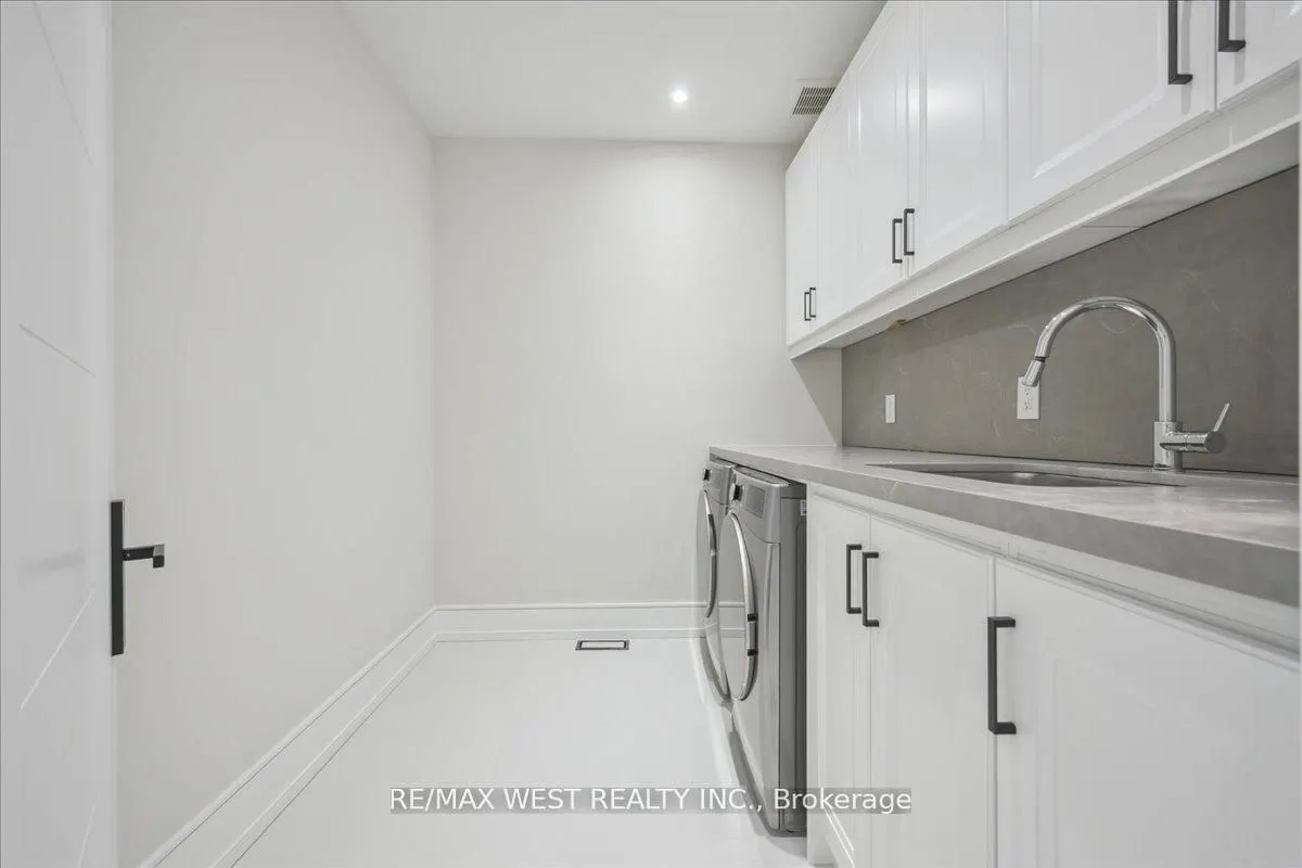 12B Foch Avenue