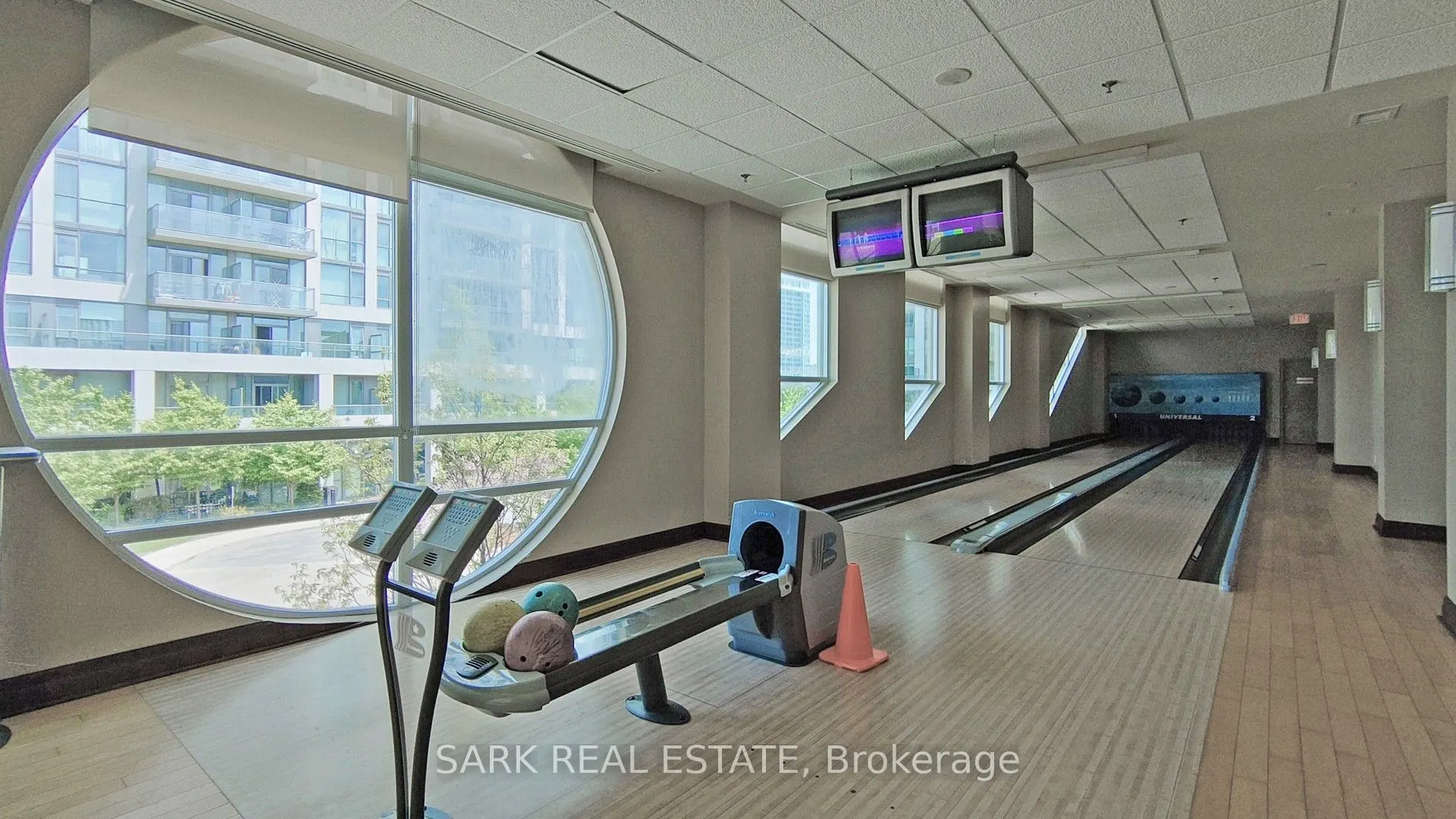 349 Rathburn Road W, #PH218