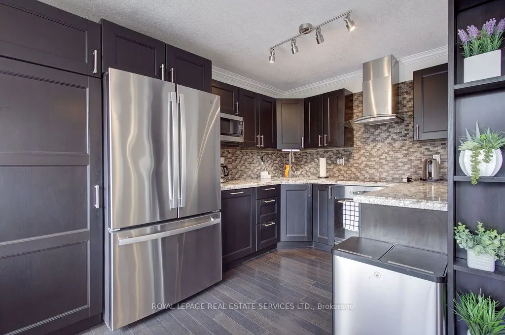 1110 Walden Circle, #410