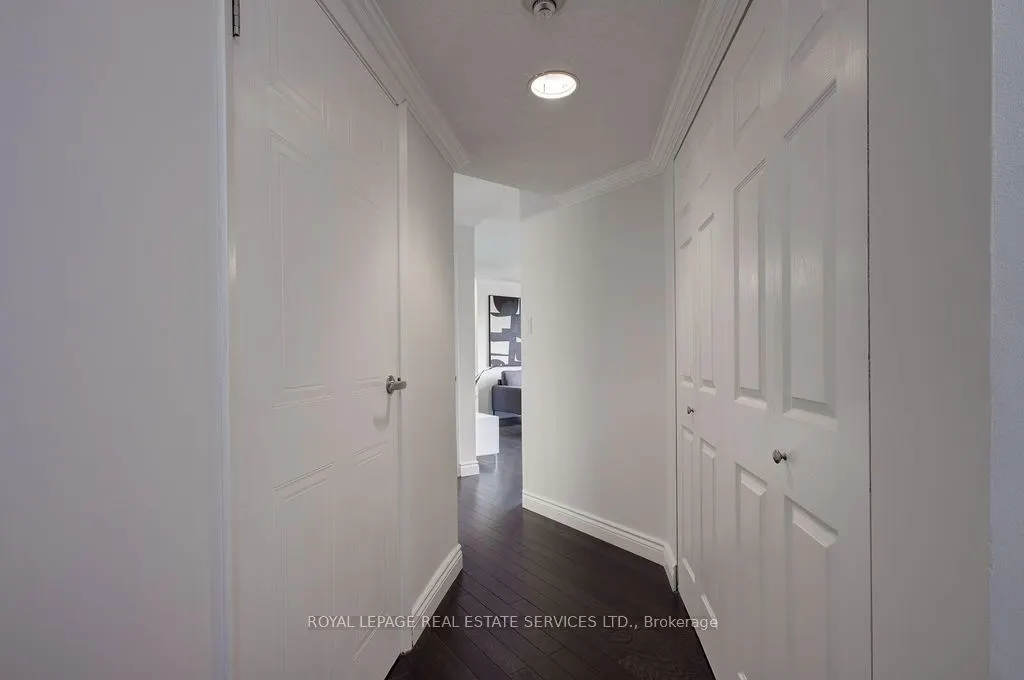1110 Walden Circle, #410
