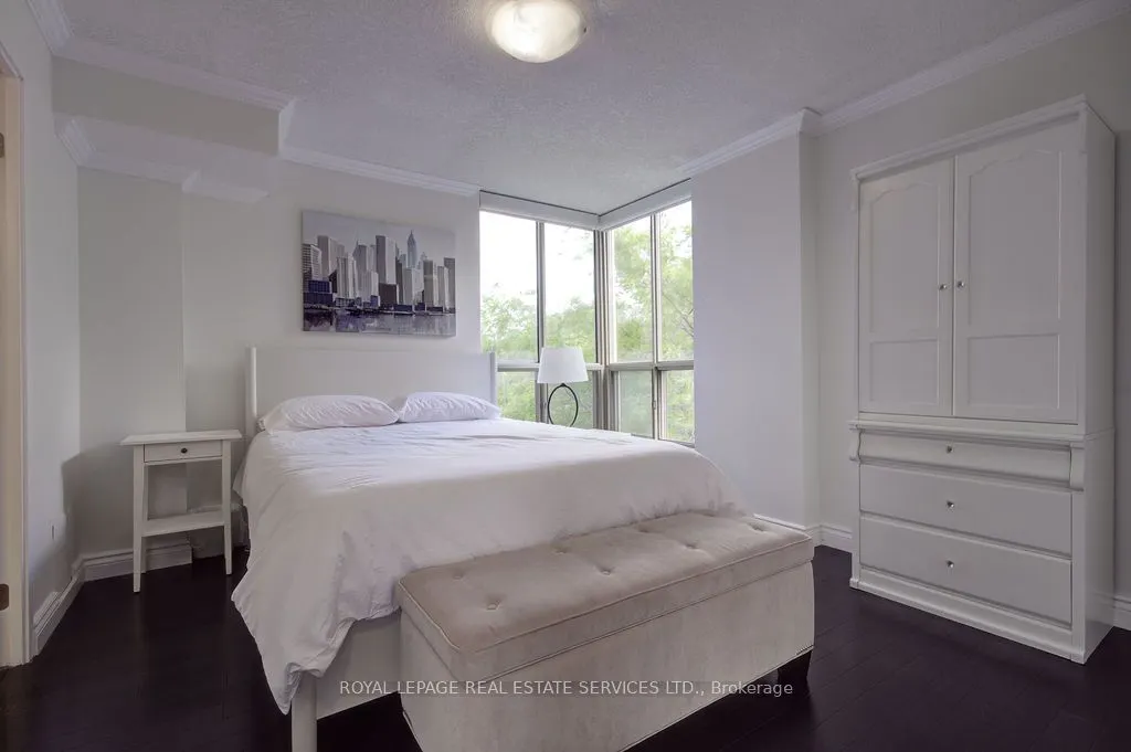 1110 Walden Circle, #410