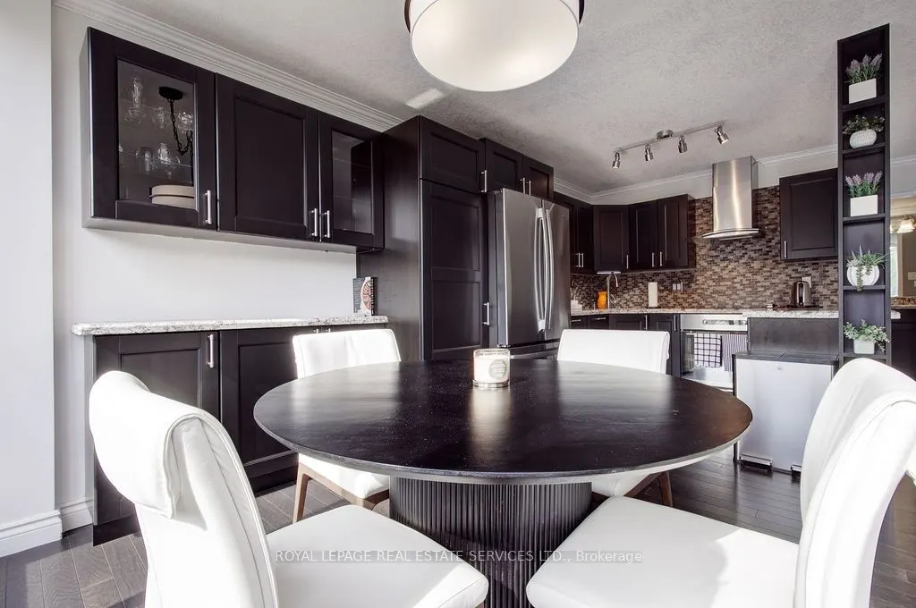 1110 Walden Circle, #410
