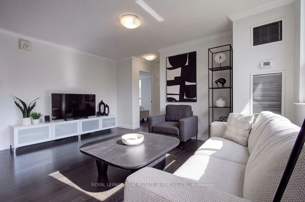 1110 Walden Circle, #410